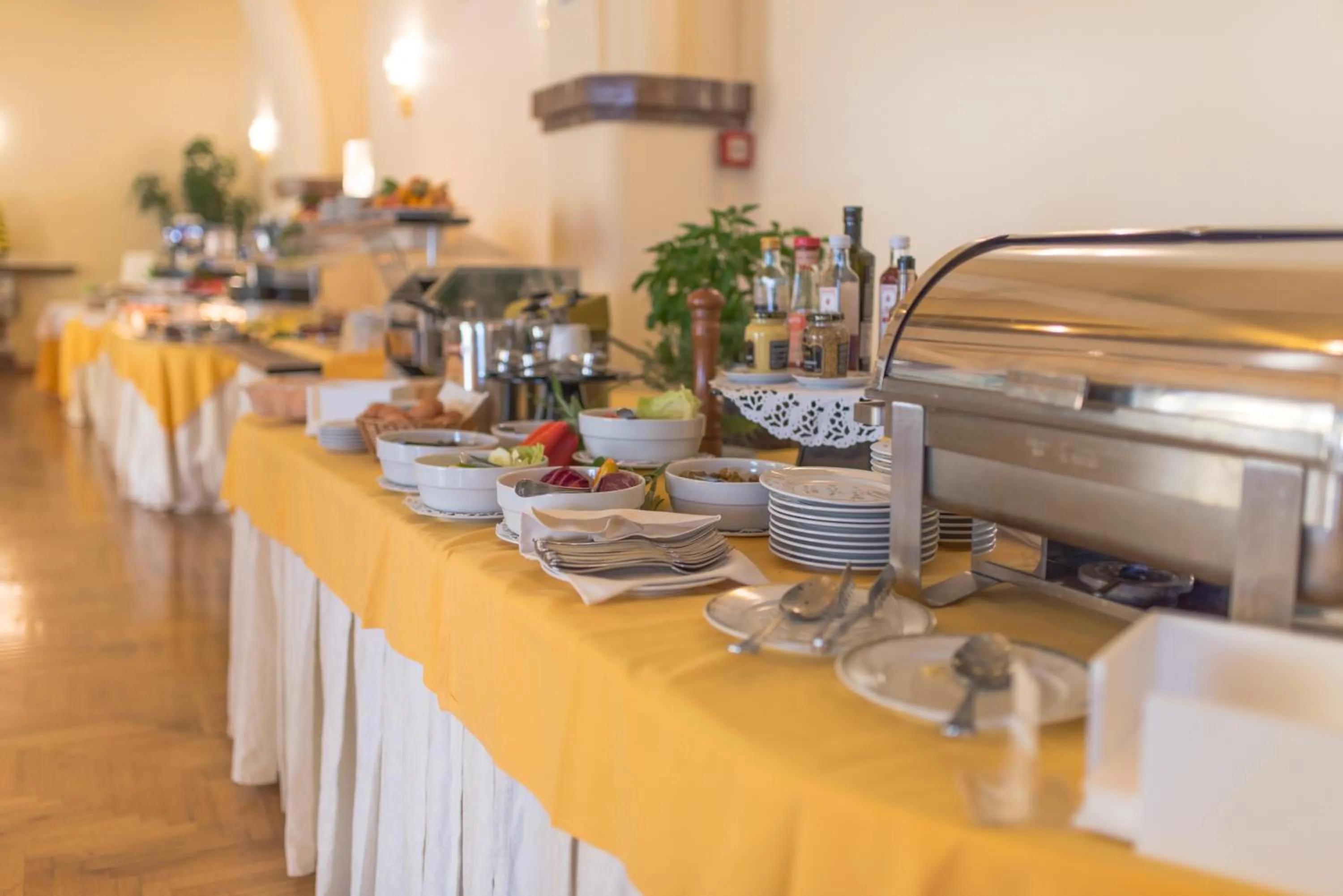 Breakfast in Grand Hotel Miramare