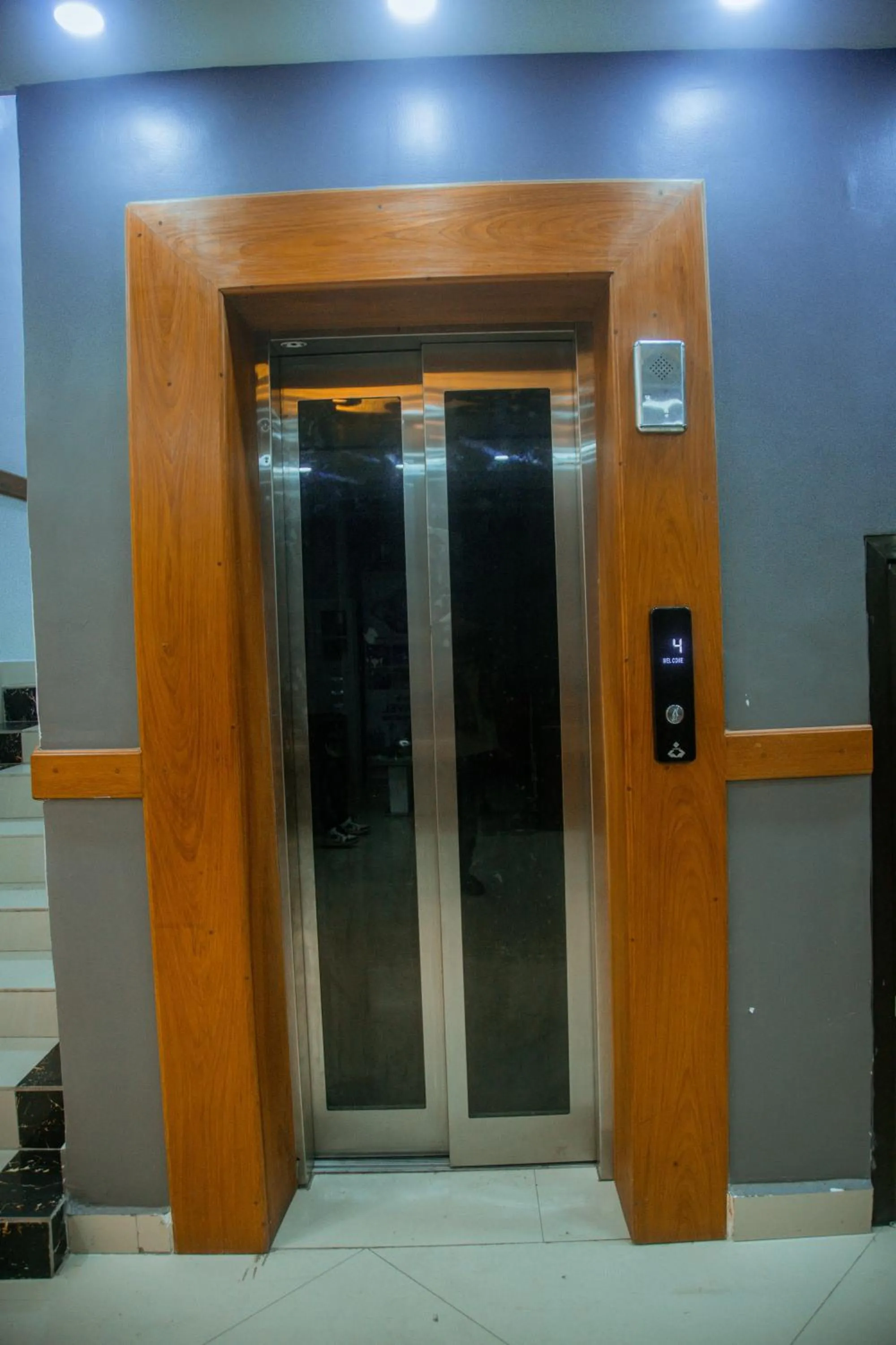 elevator in LE GRAND MARIE HOTEL