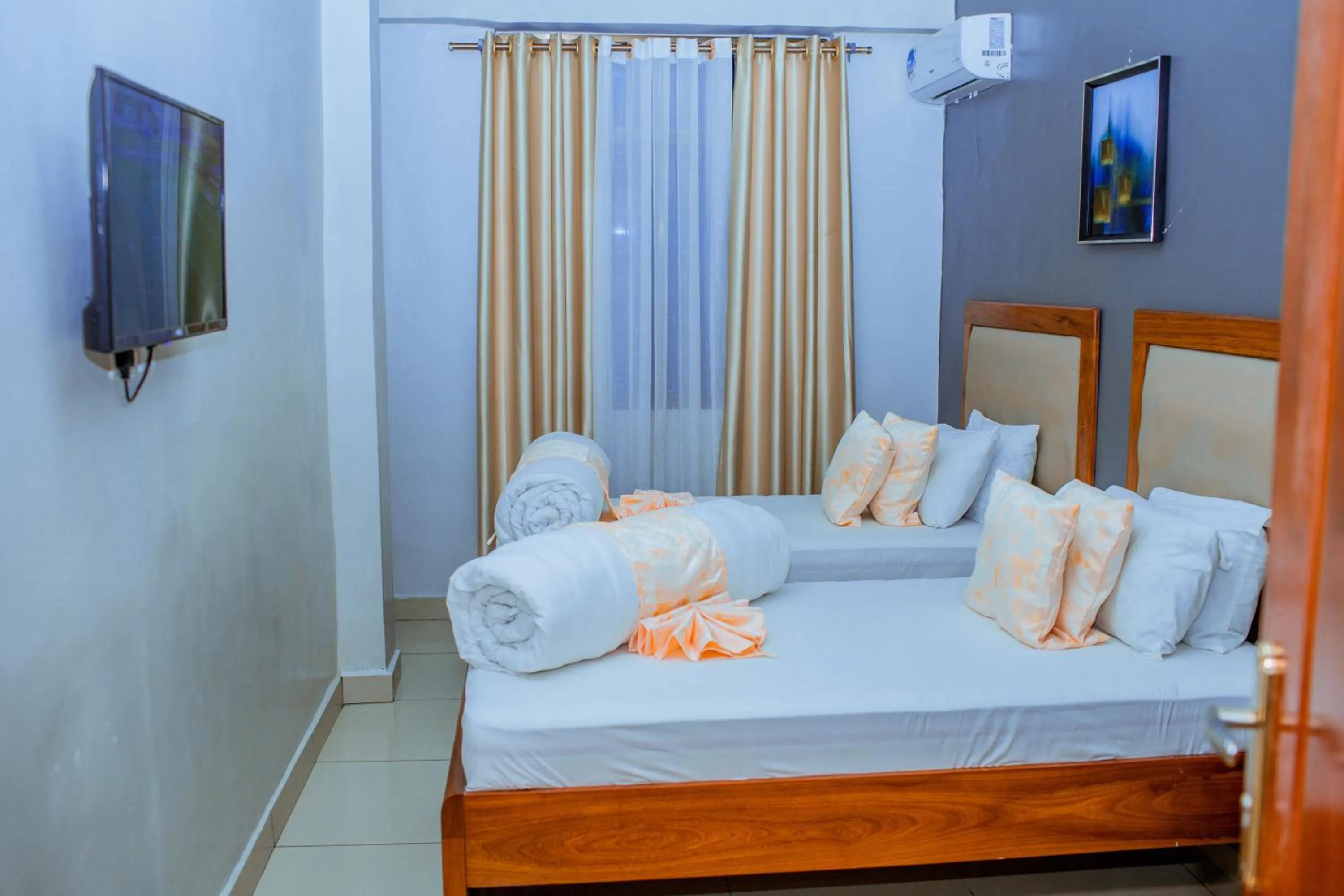 Photo of the whole room in LE GRAND MARIE HOTEL