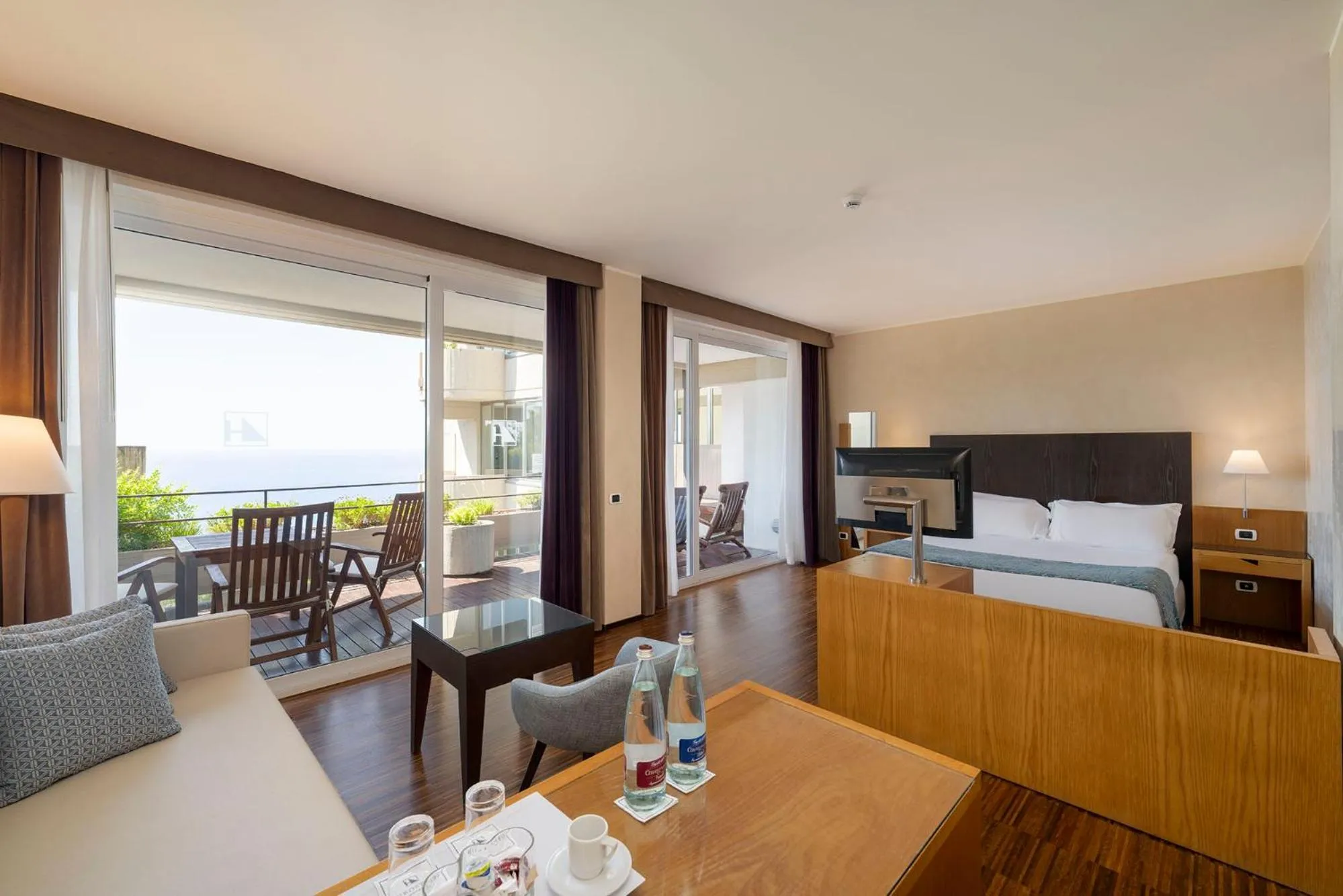 Bedroom in Eurostars Monte Tauro