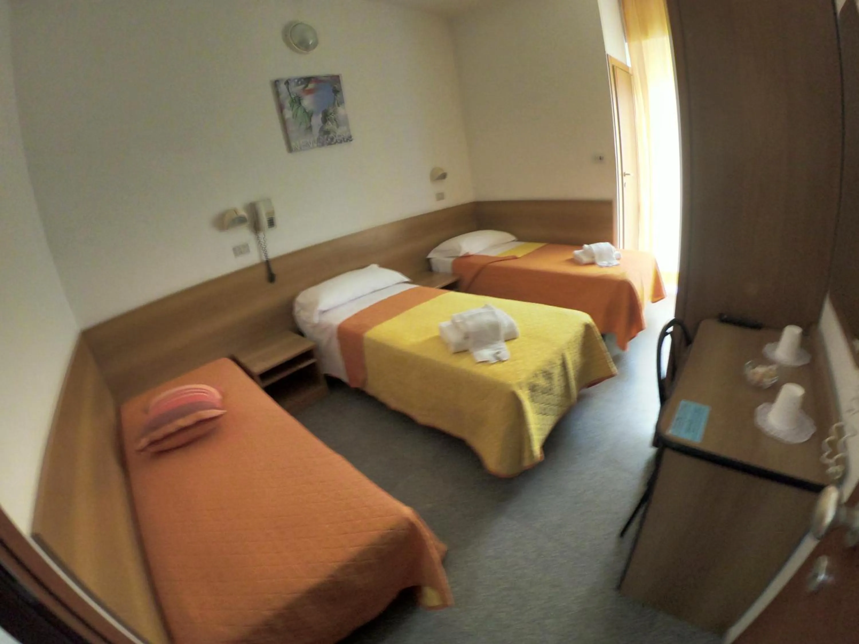 Bed in HOTELHALFMOON