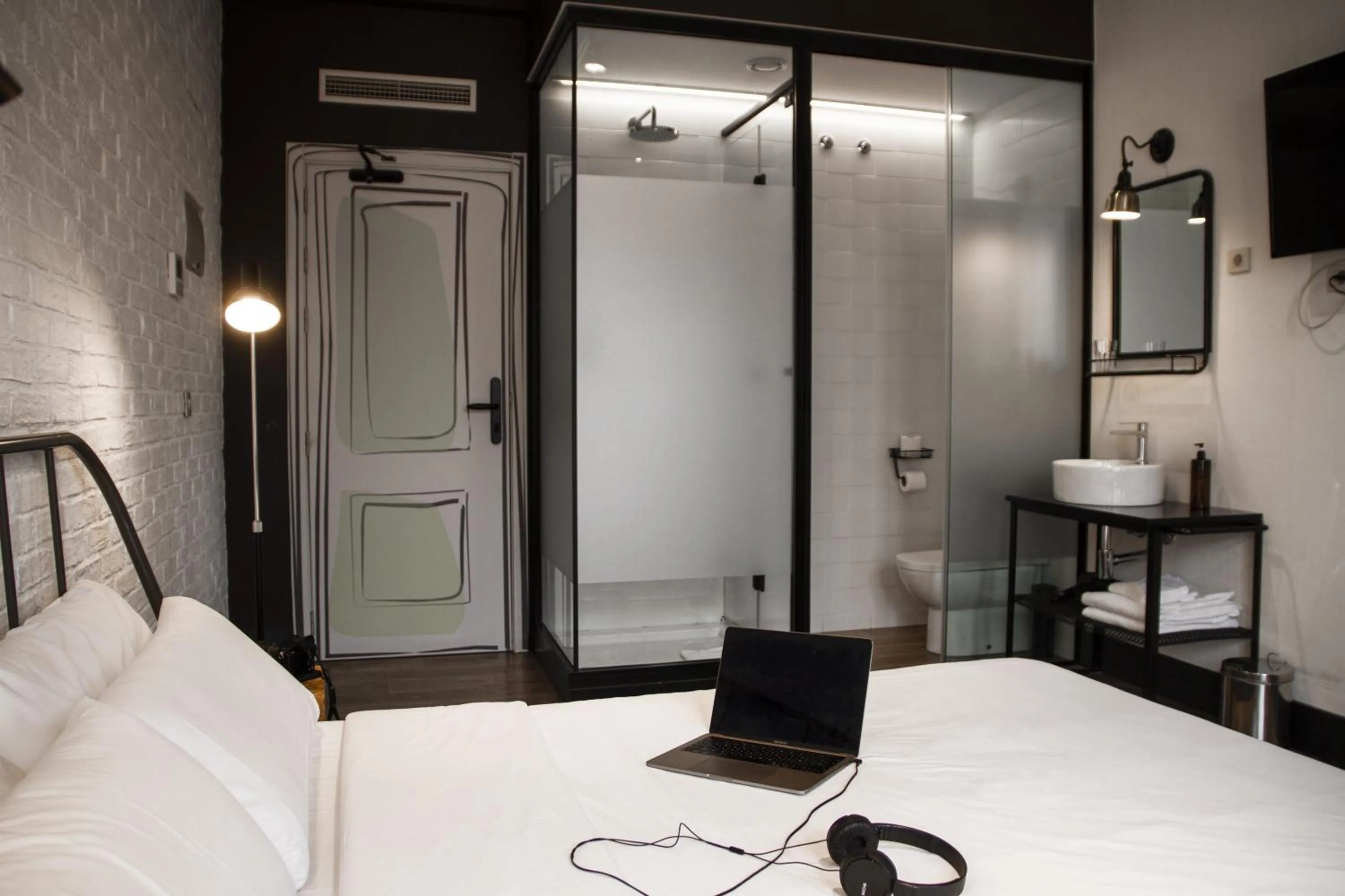 Bed in room00 Chueca Hostel