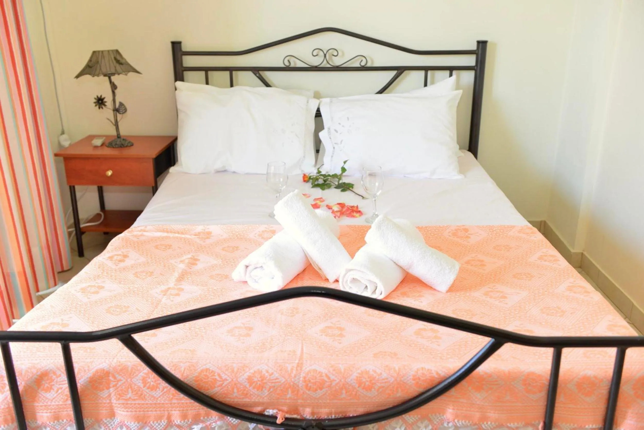 Bedroom, Bed in Korali