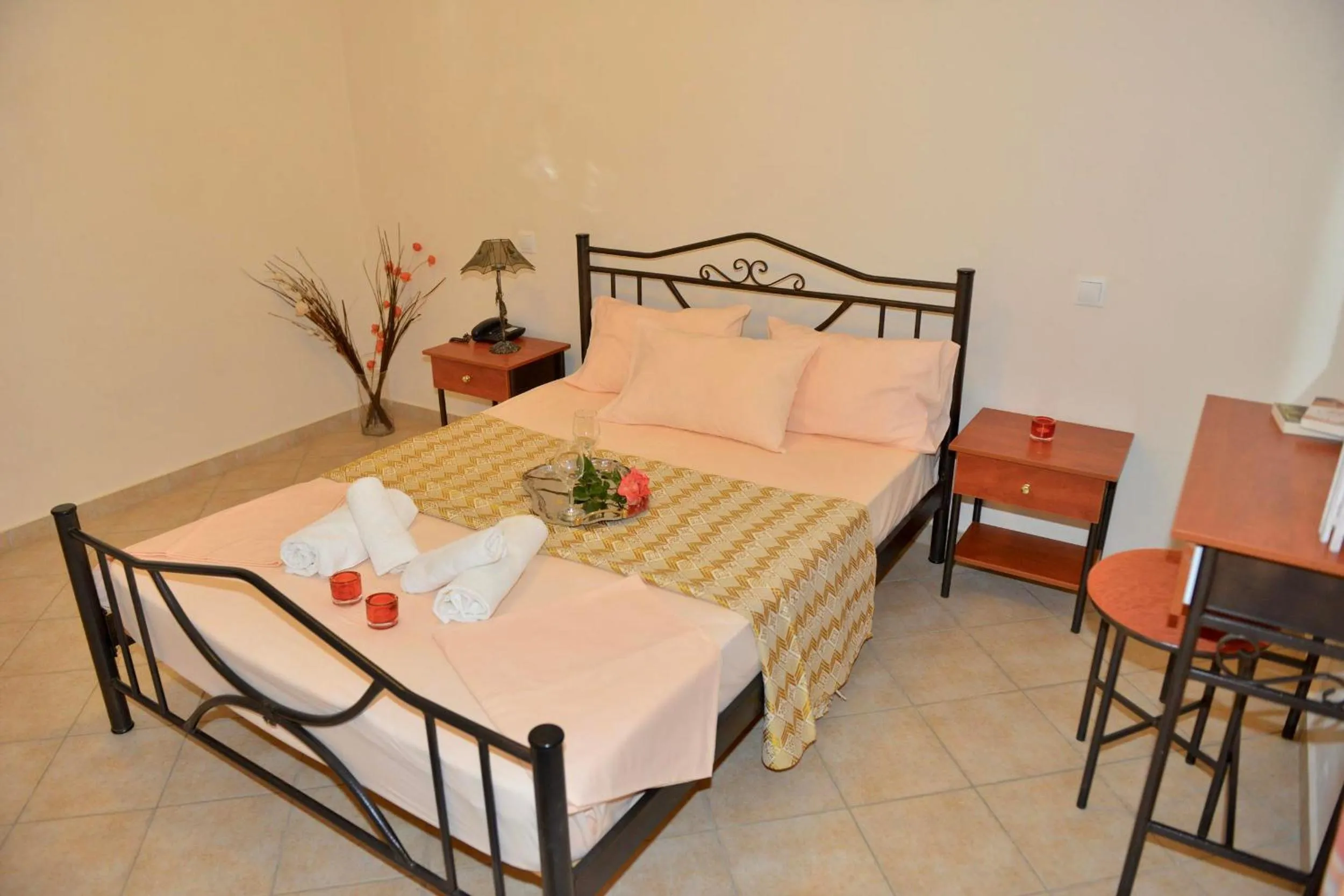 Bedroom, Bed in Korali