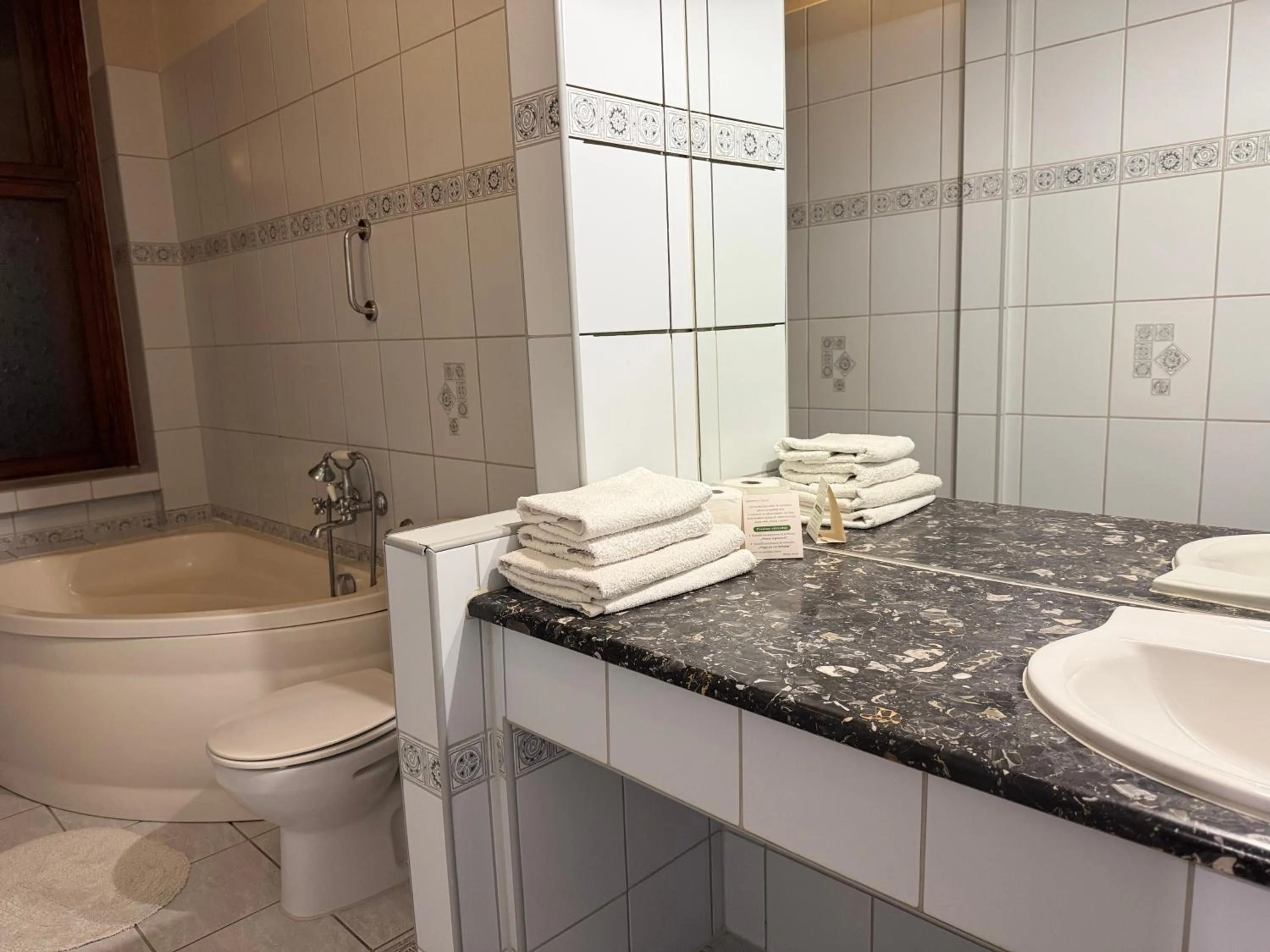 Toilet in Rezydencja Janków