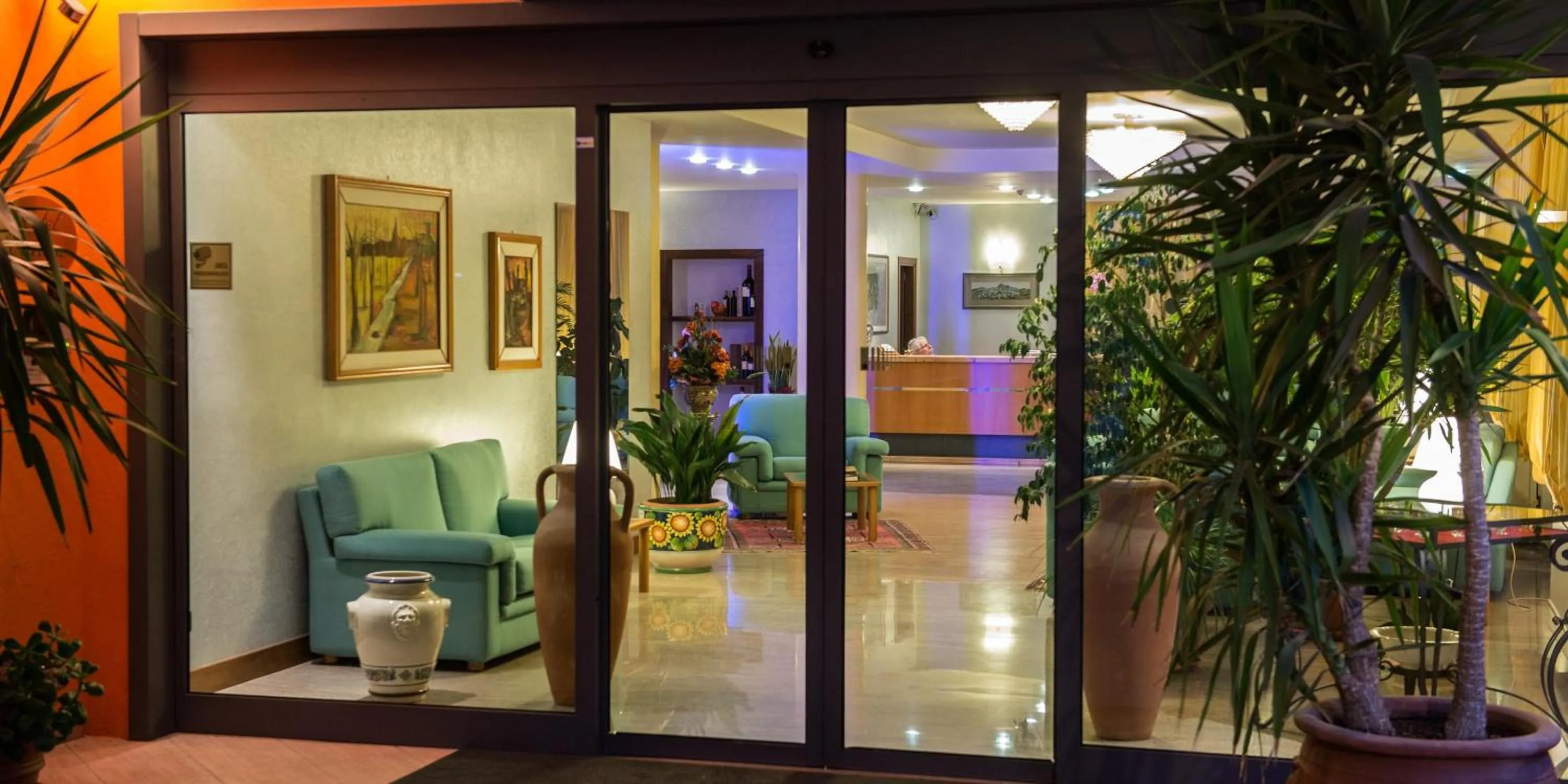 Facade/entrance in Hotel Torresi