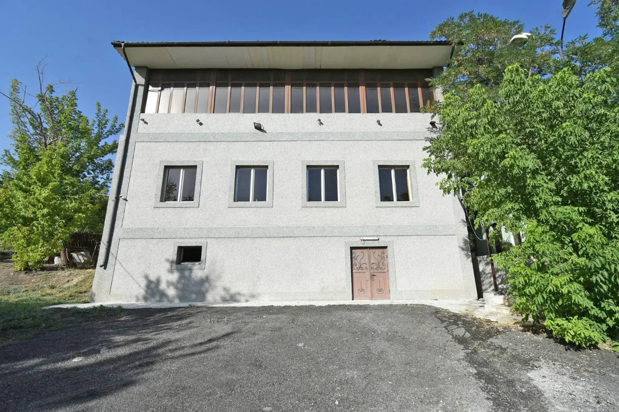 Twin Room in Forest Hills Twin Room in Forest Hills