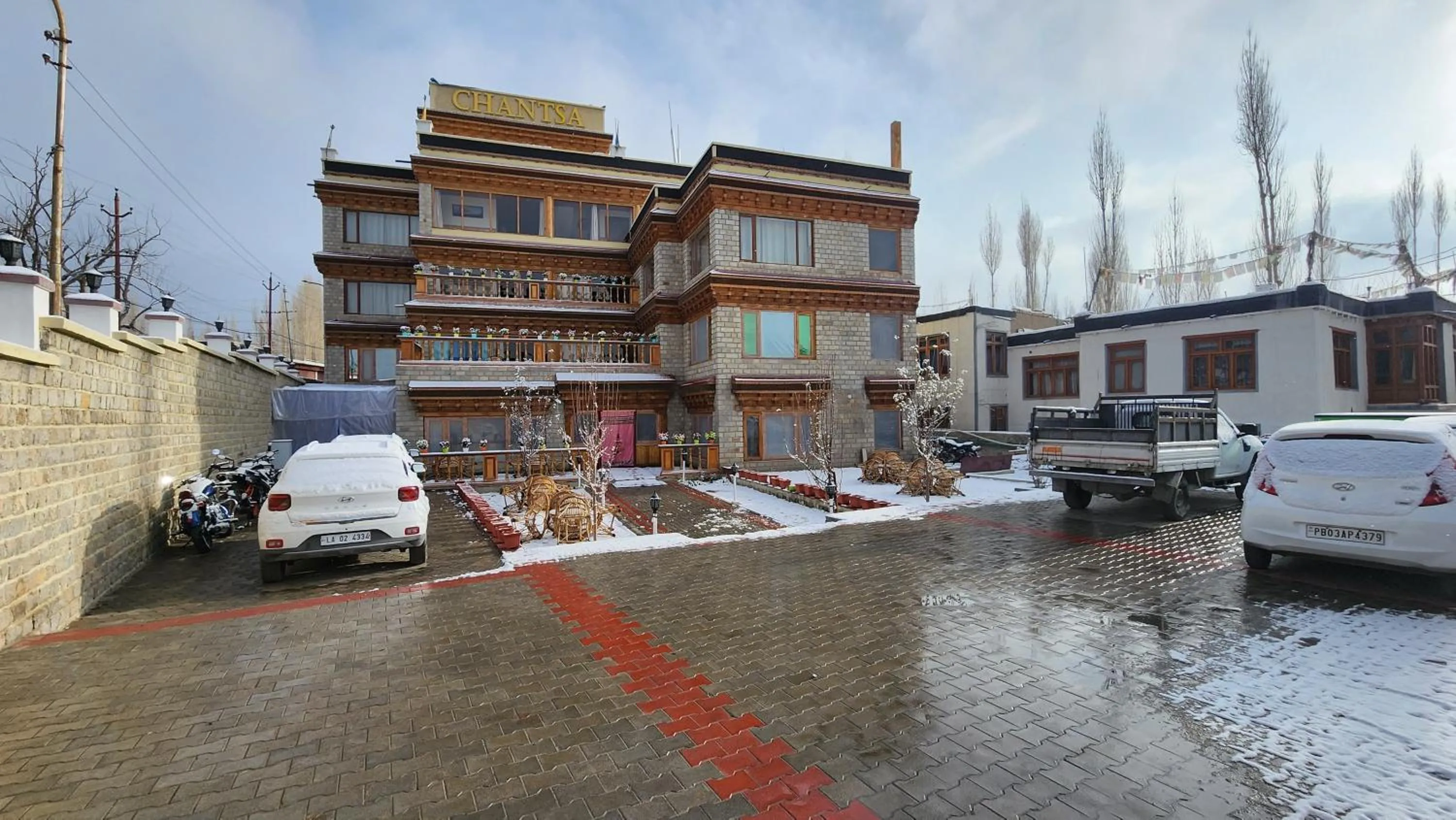 Property building in HOTEL CHANTSA