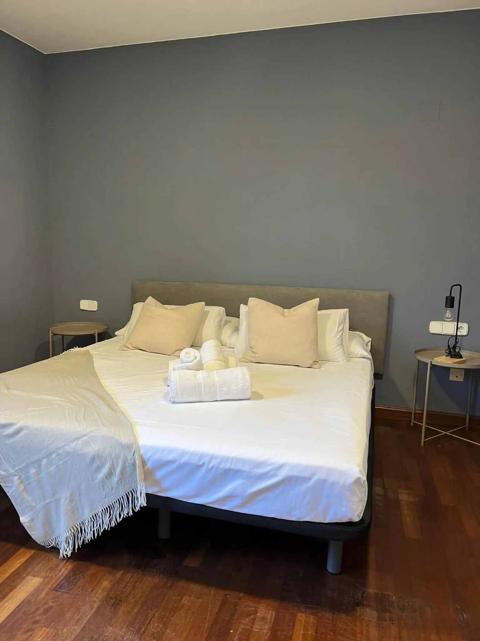 Bed in VTZ The Orus Factory Hotel - Parking Muy Económico