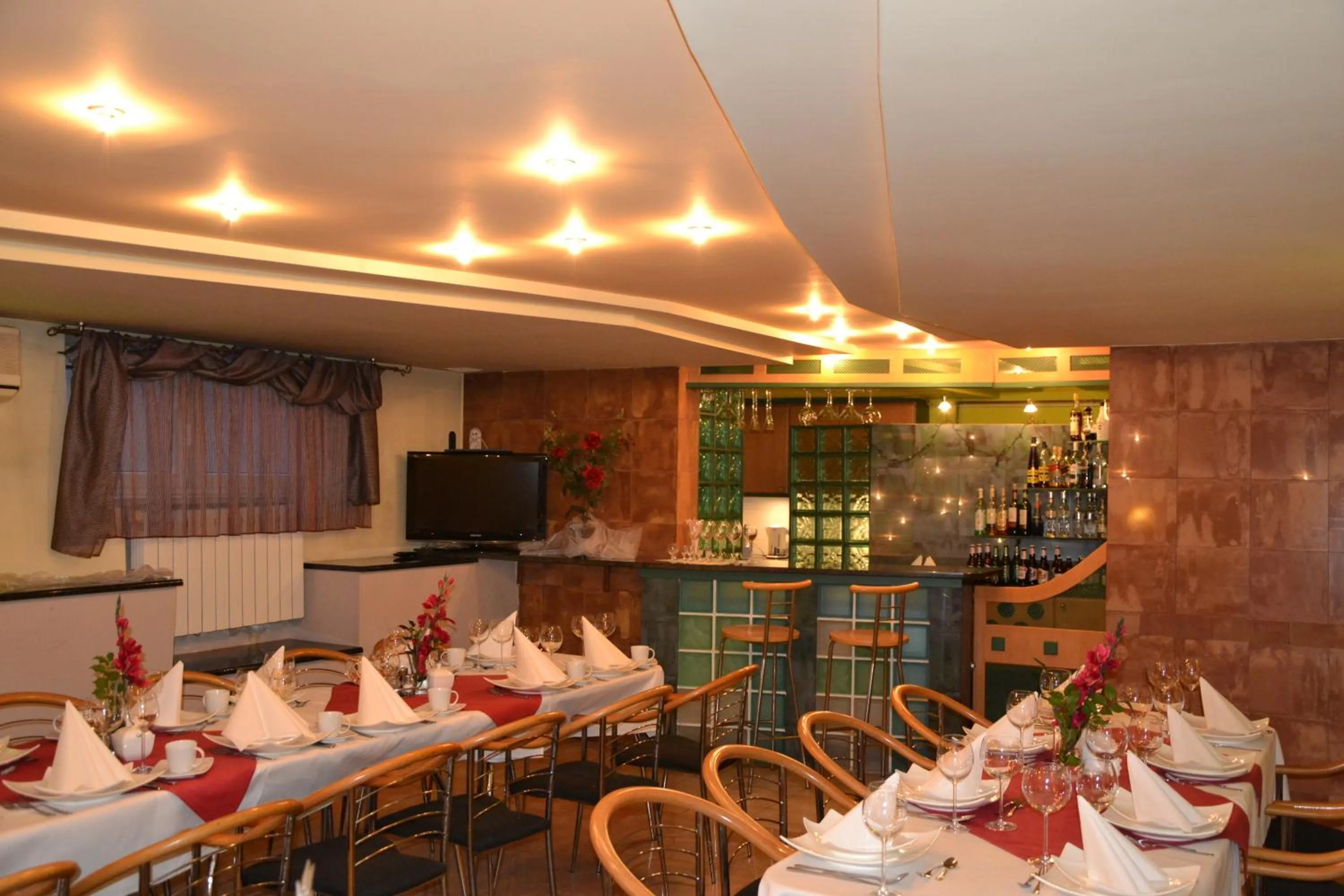 Lounge or bar in Hotel Monttis