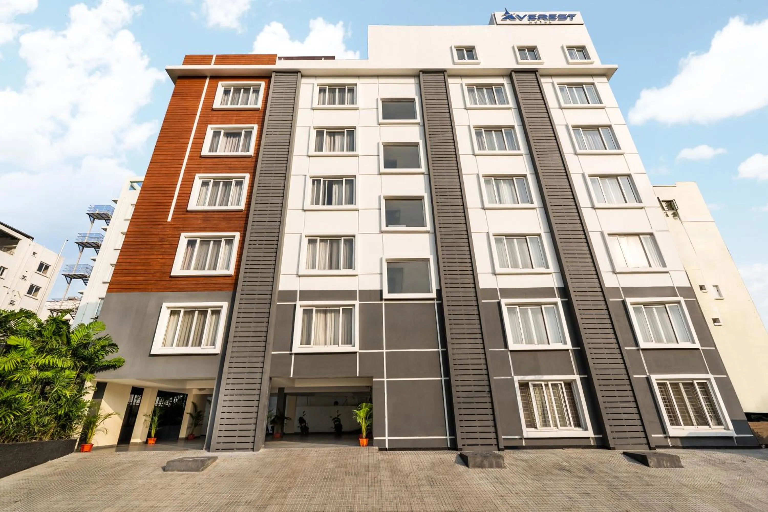 Destino by Monday Hotels Gachibowli