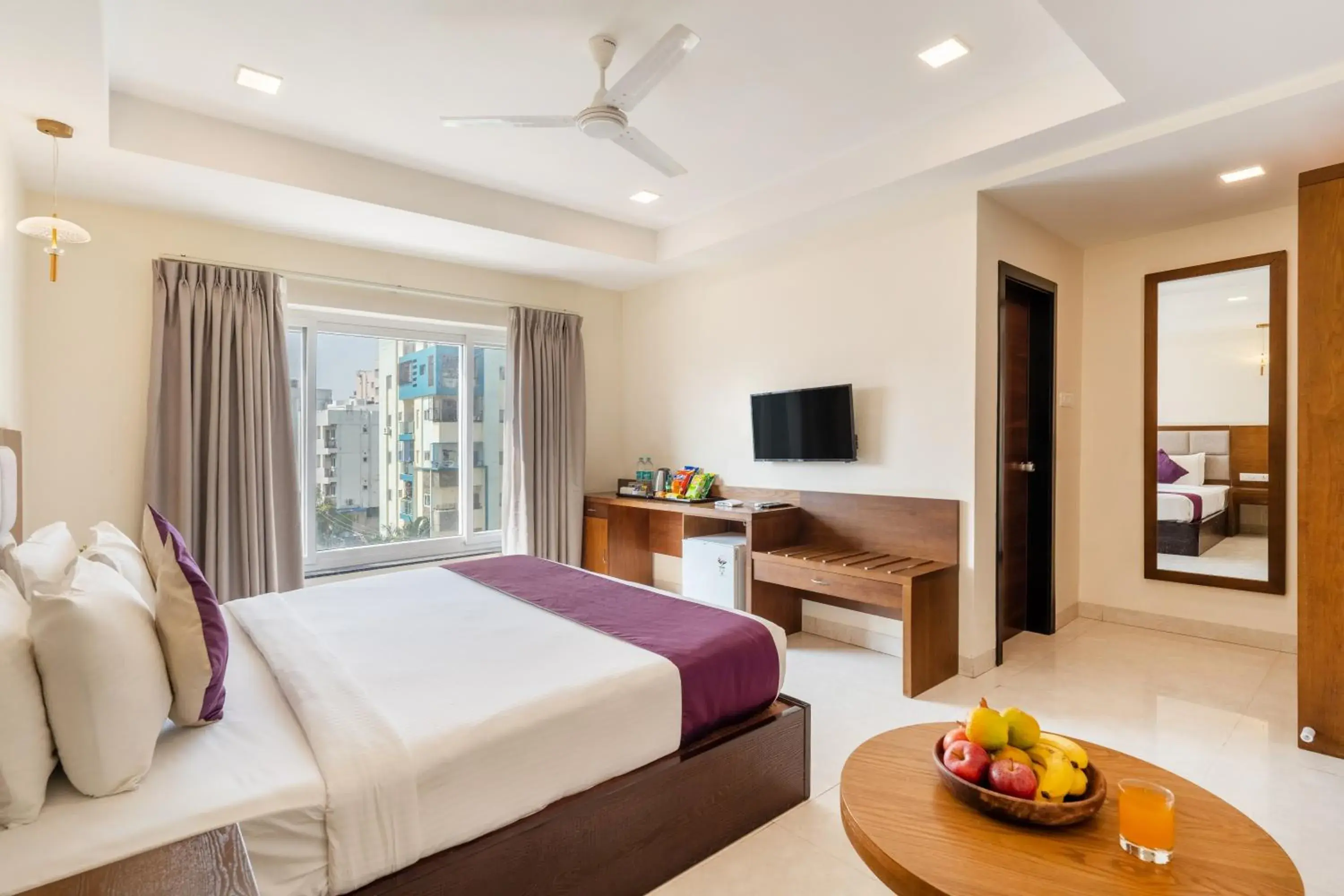 Superior King Room - single occupancy in Destino by Monday Hotels Gachibowli Superior King Room - single occupancy in Destino by Monday Hotels Gachibowli