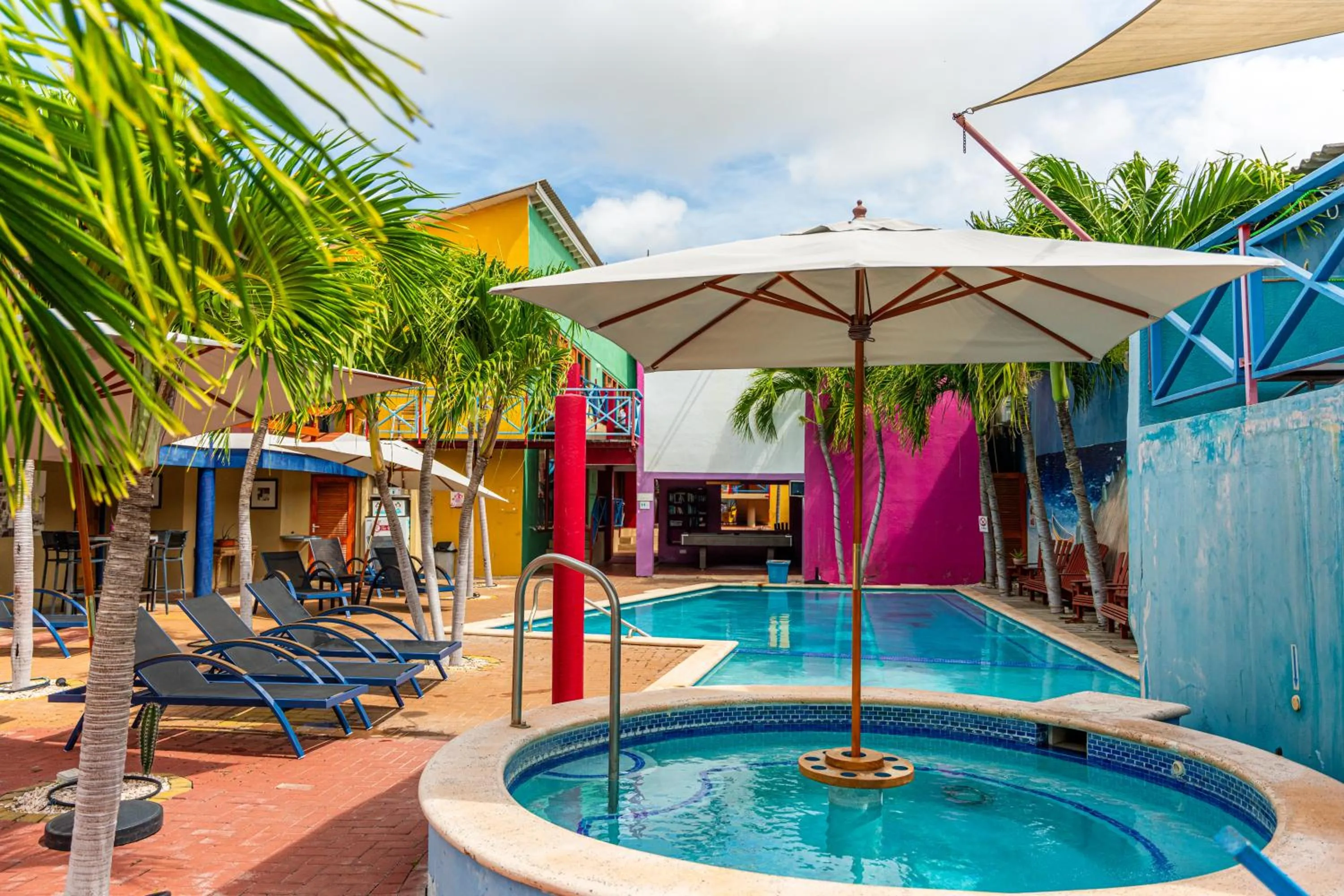 Swimming pool in The Ritz Hostel
