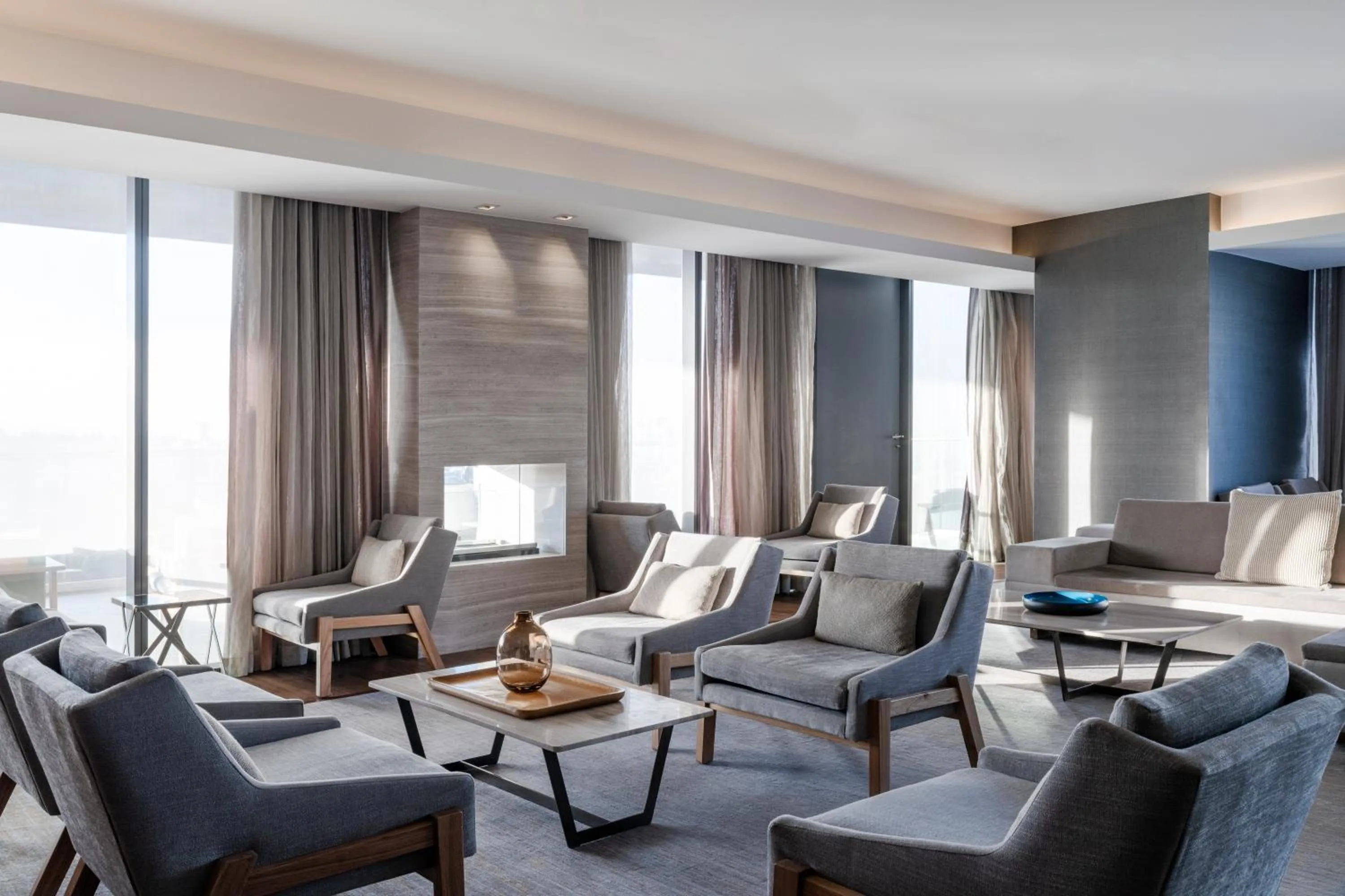 Lounge or bar in Hilton Mexico City Santa Fe