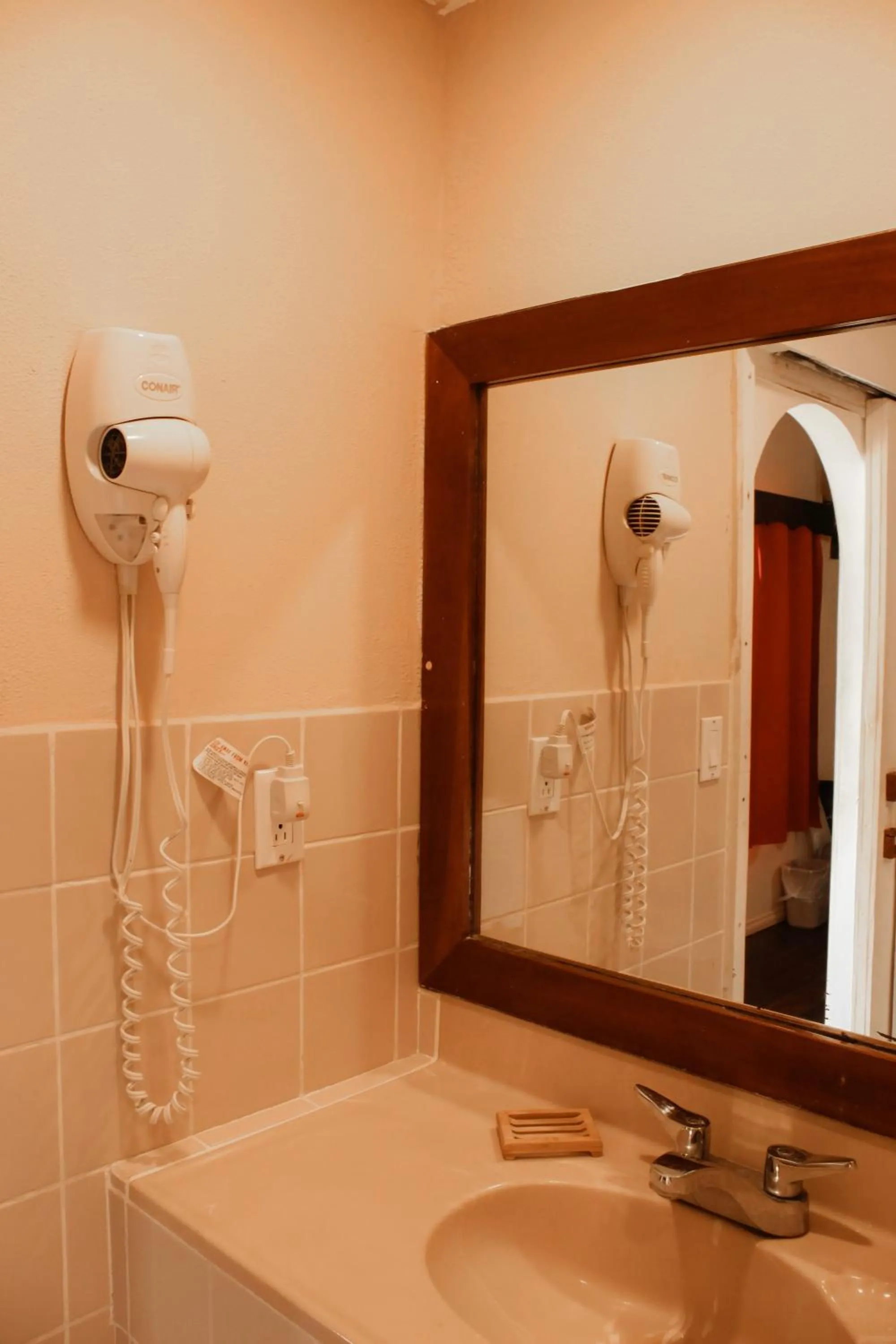 Bathroom in Tropical Paradise