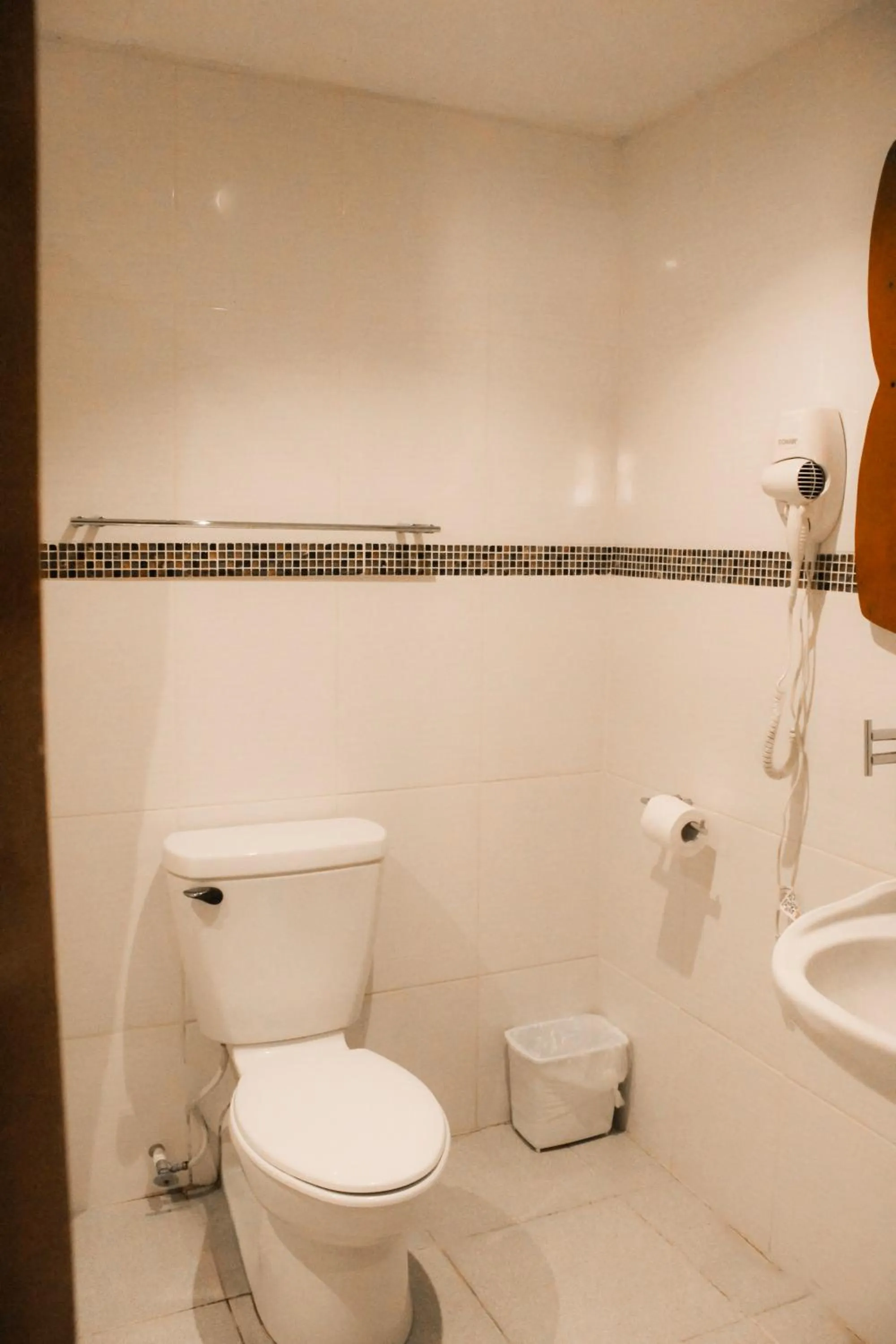 Bathroom in Tropical Paradise