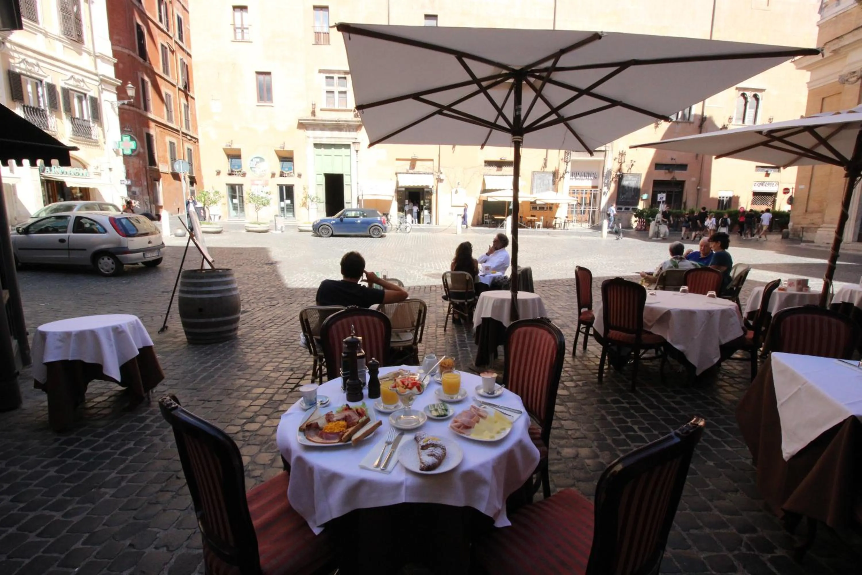 Continental breakfast in Albergo Abruzzi