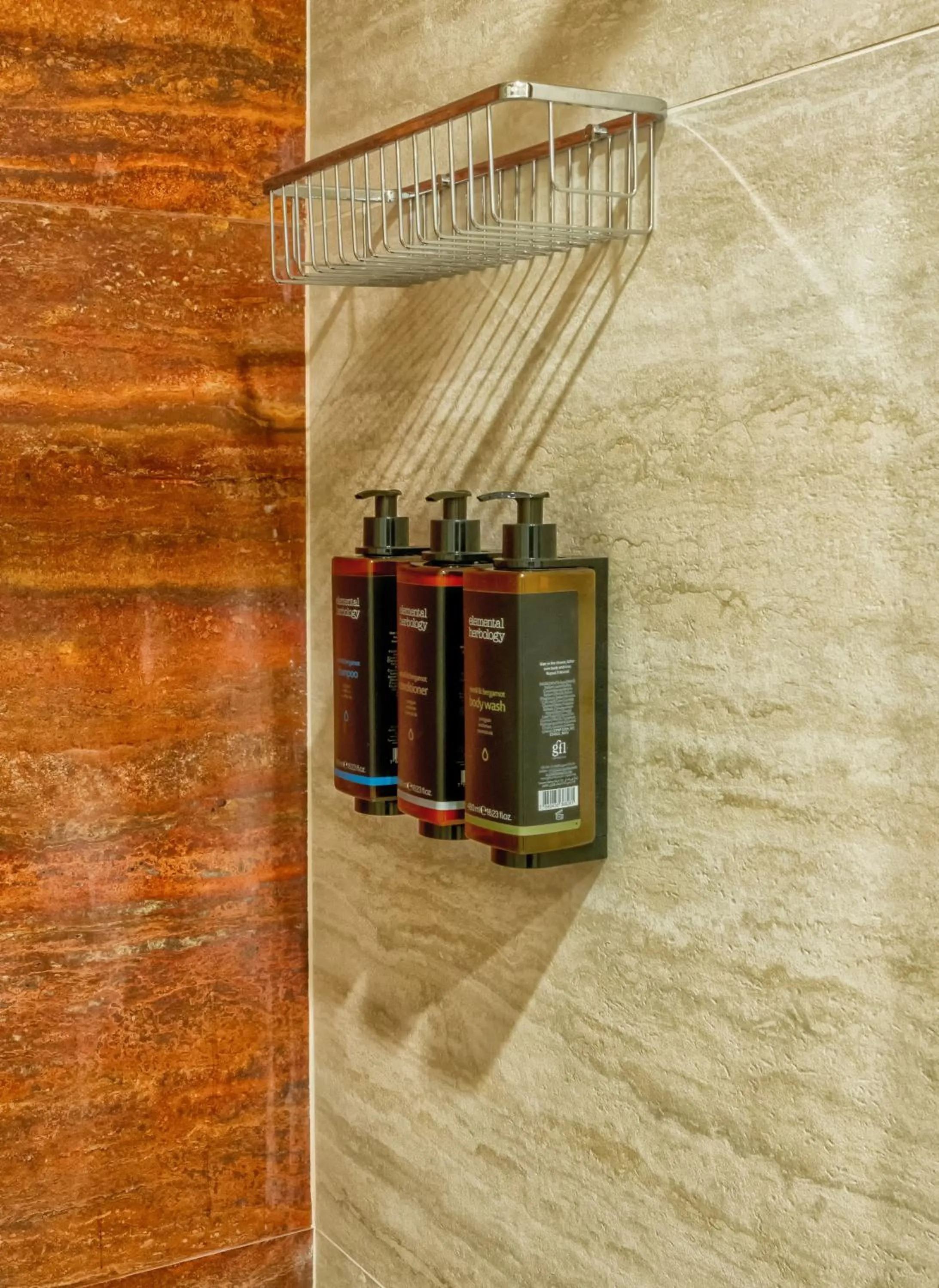 Shower in Albergo Abruzzi