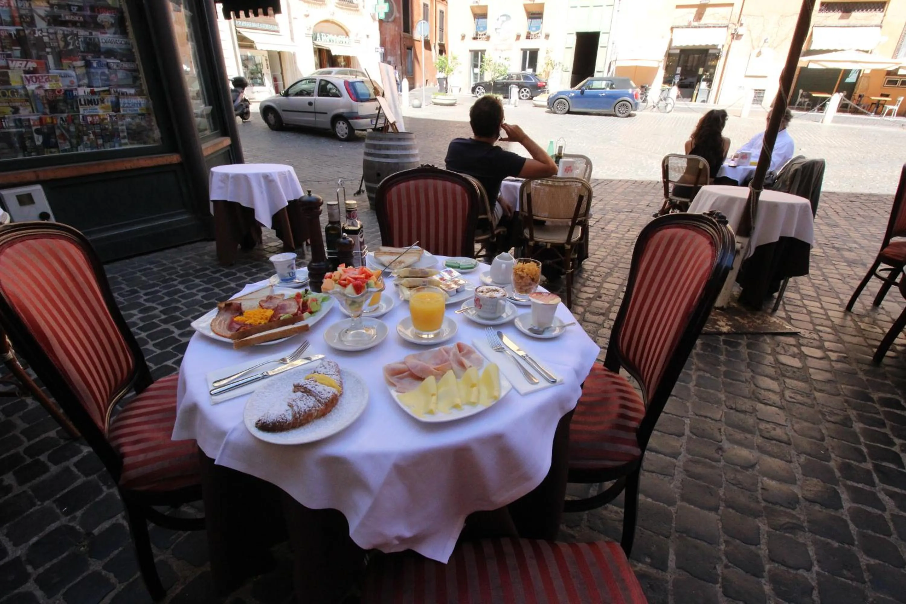 Continental breakfast in Albergo Abruzzi