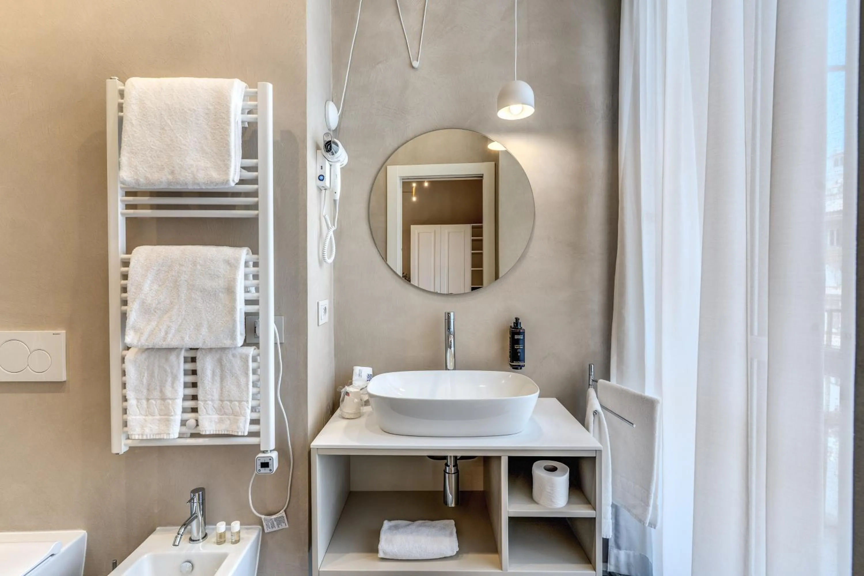 Bathroom in Albergo Abruzzi