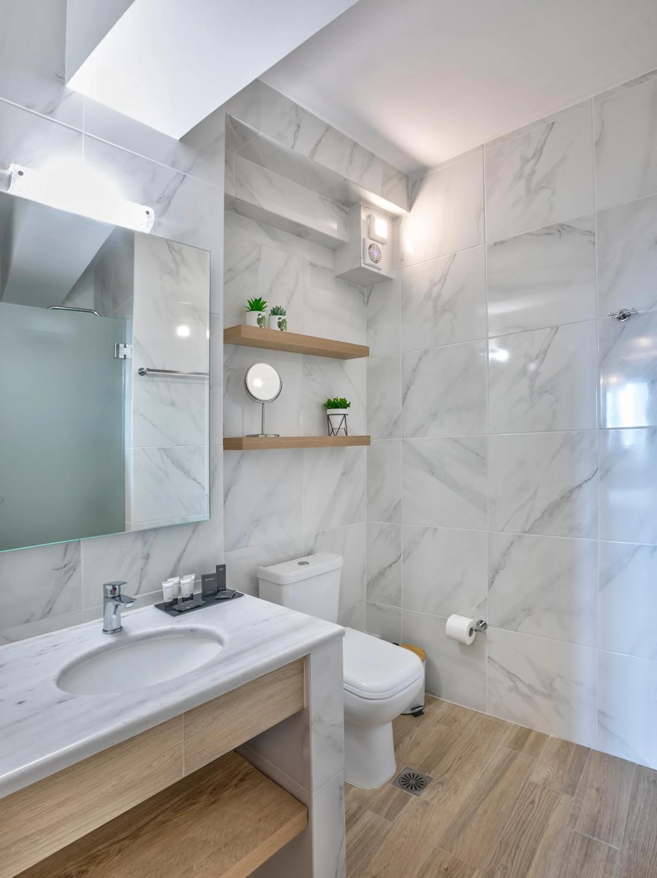 Bathroom in Acropolis City Life BH