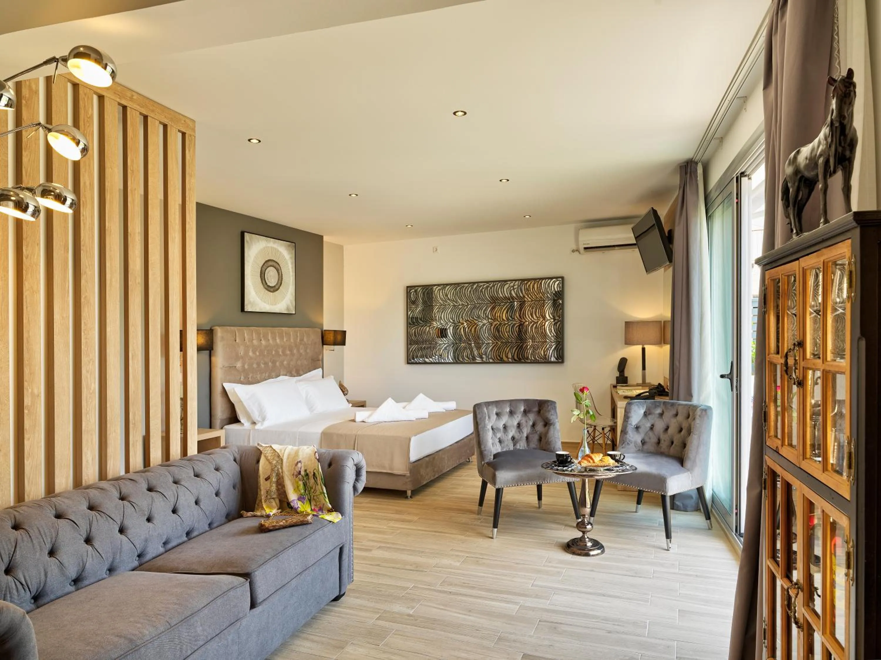 VIP, Bed in Acropolis City Life BH