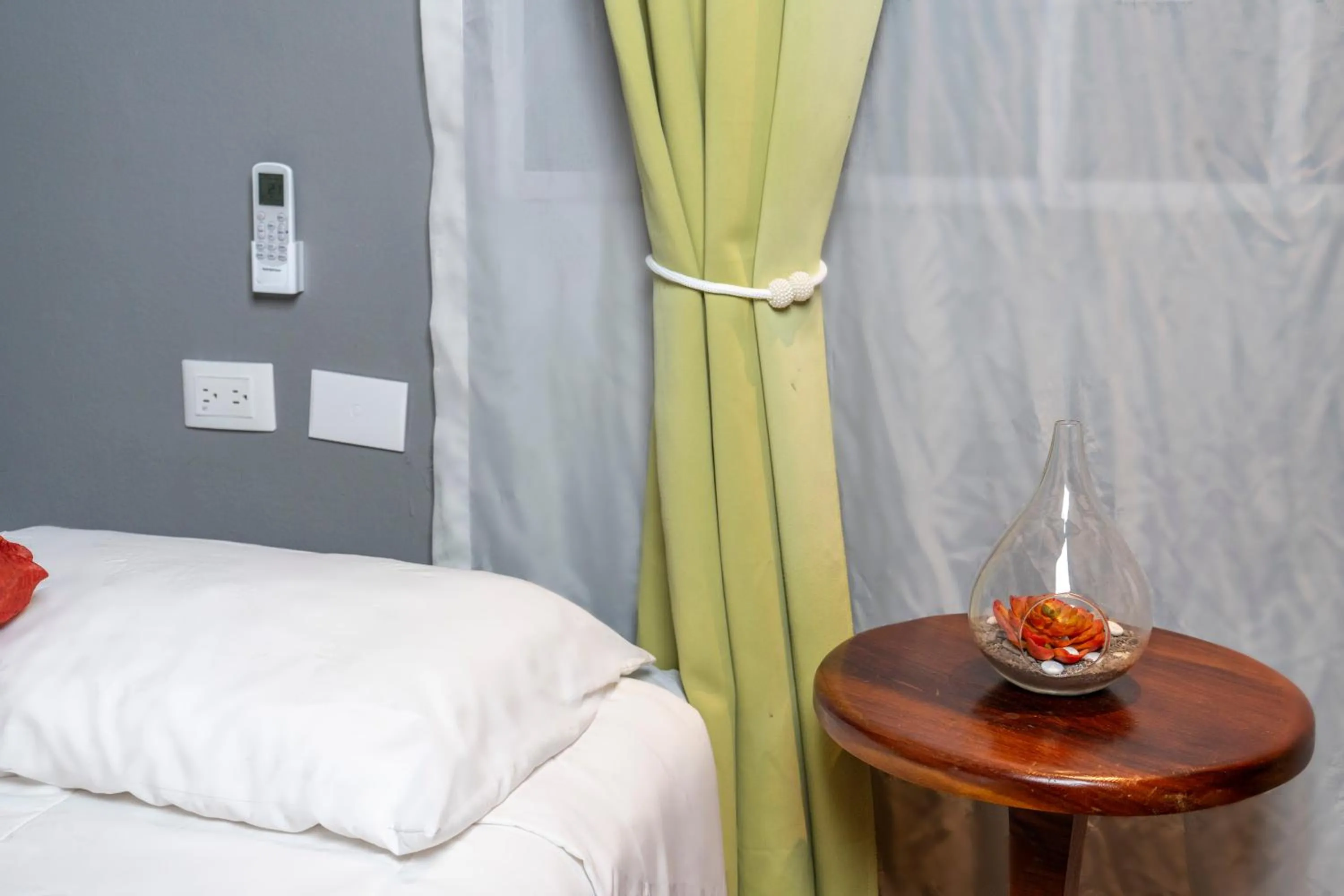 Bed in Gardens House, Airport Juan Santamaría, Alajuela, San José