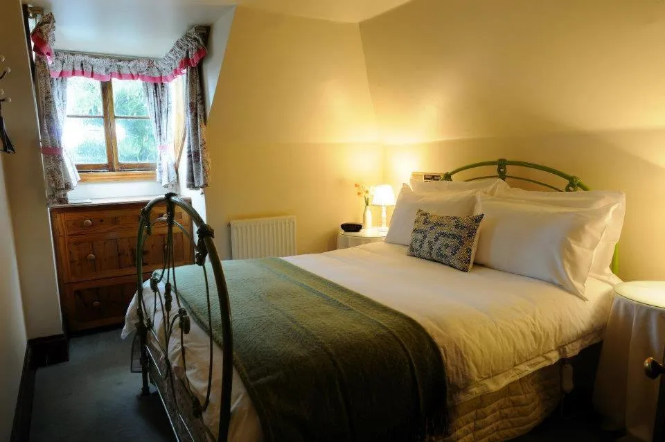 Bed in Merrijig Inn