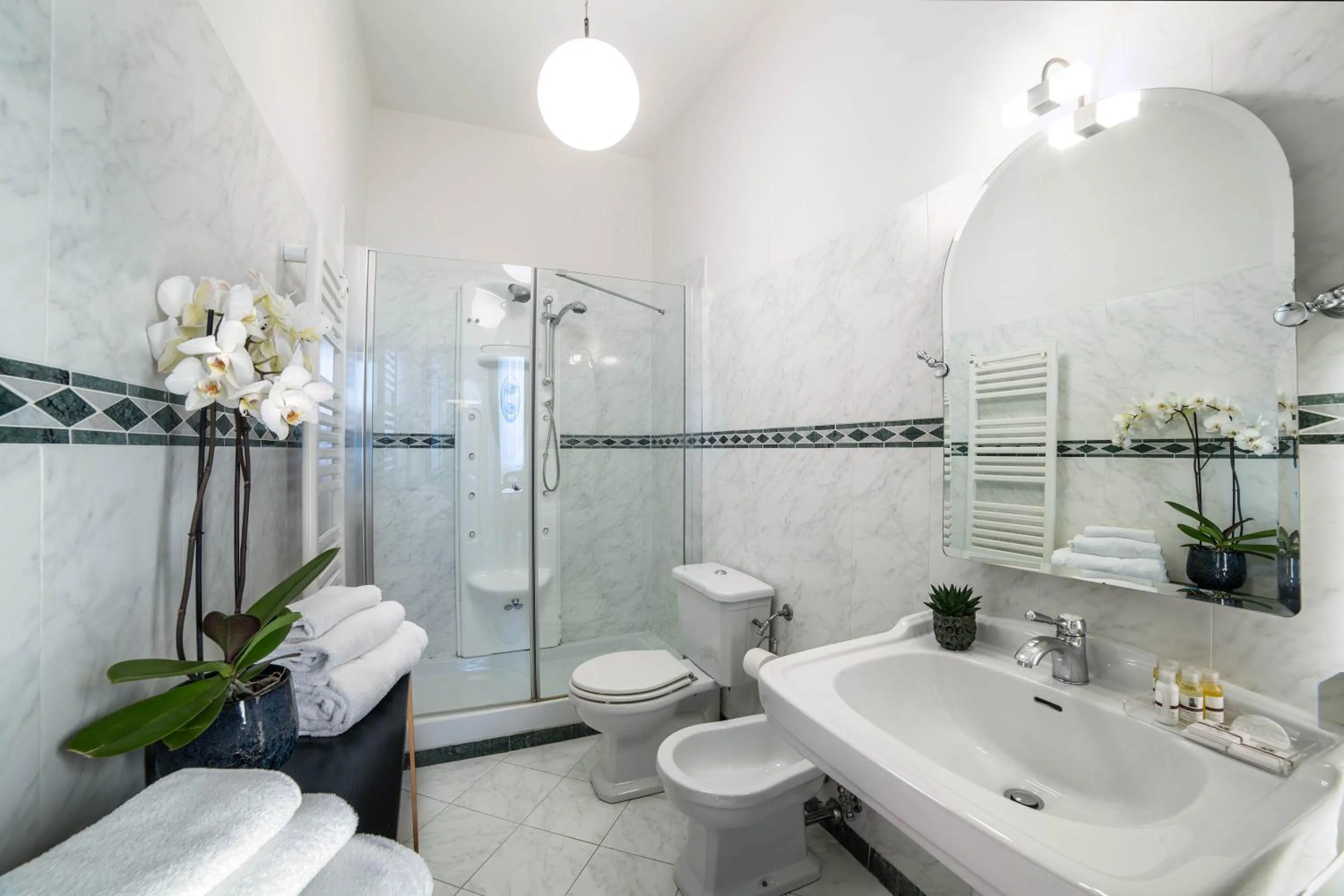 Bathroom in Palazzo Alfani - Residenza d'Epoca