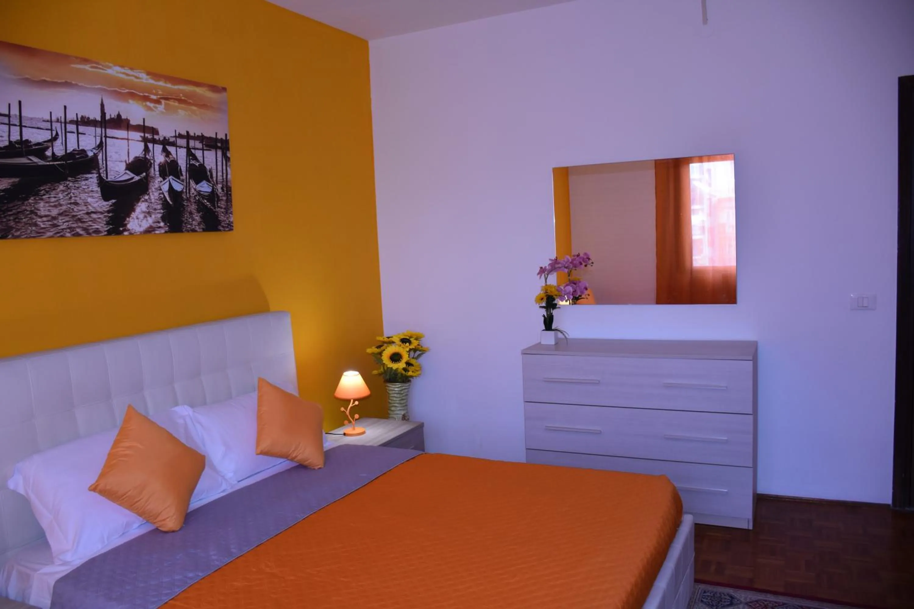 Bed in Venice Day Apartment