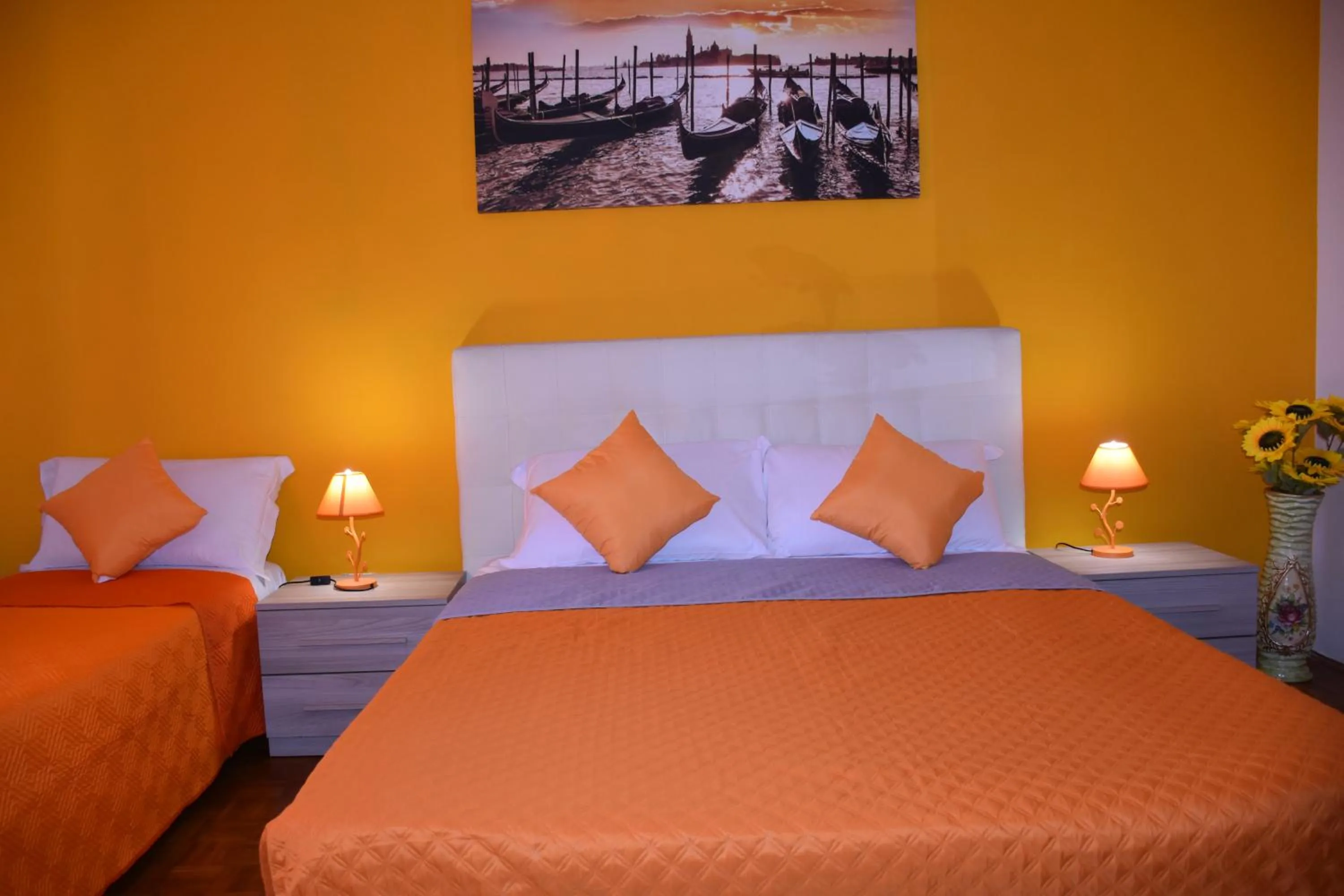 Bed in Venice Day Apartment