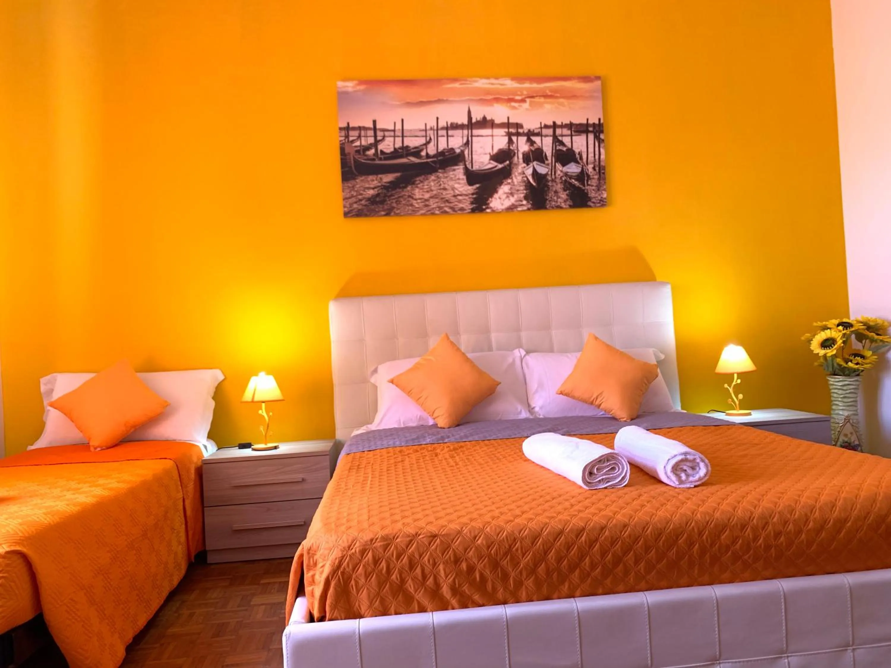 Bed in Venice Day Apartment