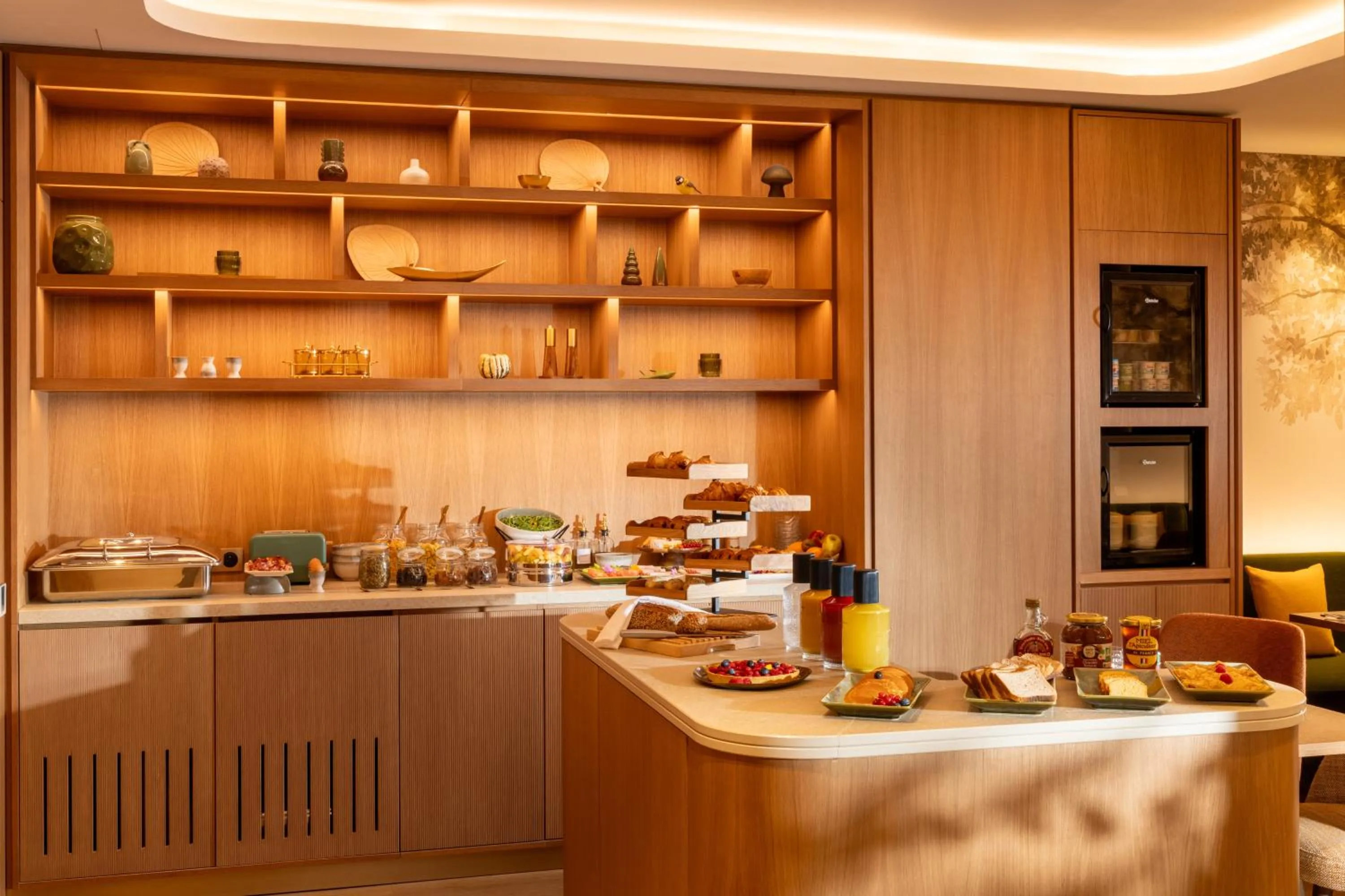 Breakfast in Hôtel Le Cardinal