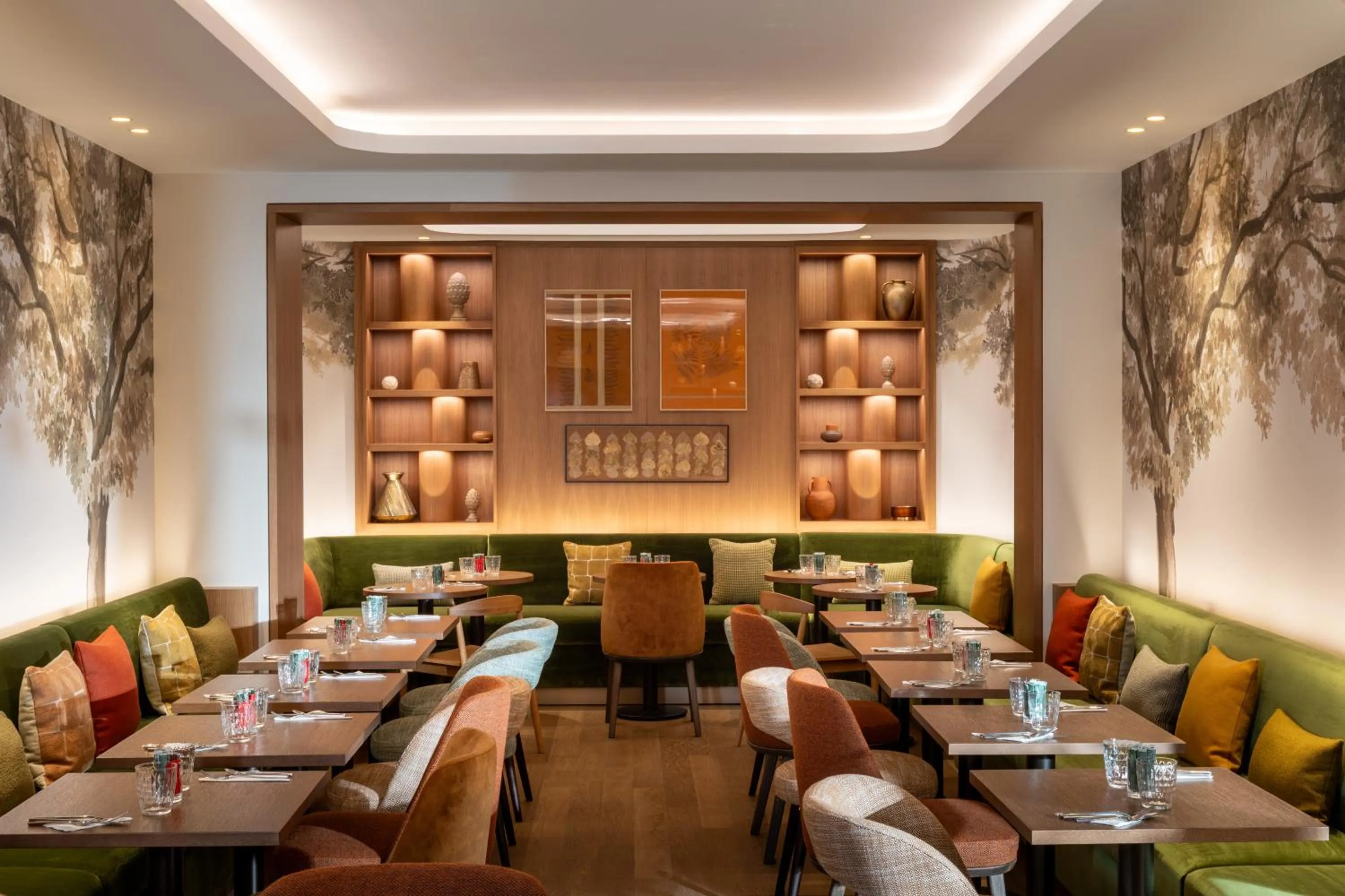 Restaurant/places to eat in Hôtel Le Cardinal