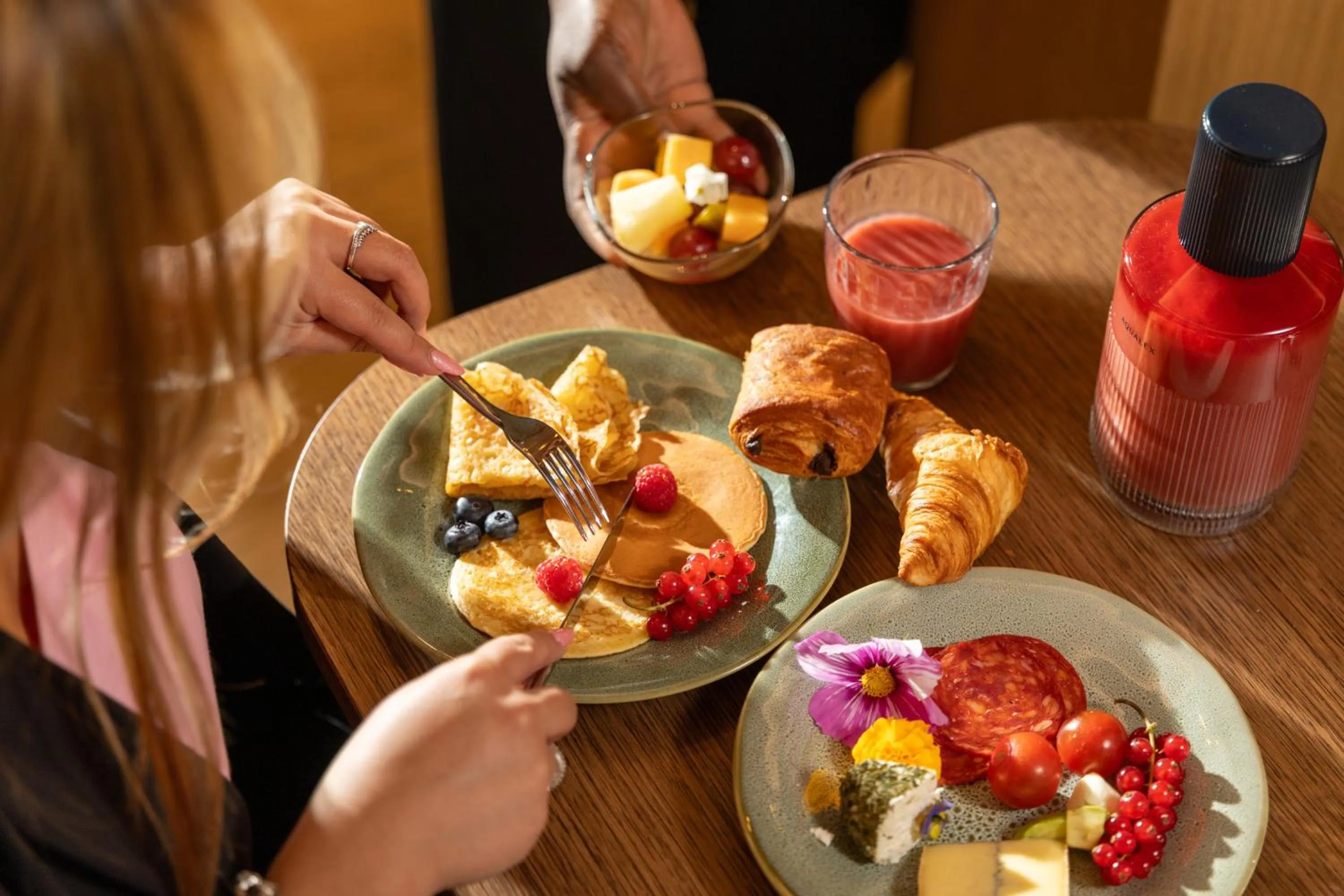 Breakfast in Hôtel Le Cardinal