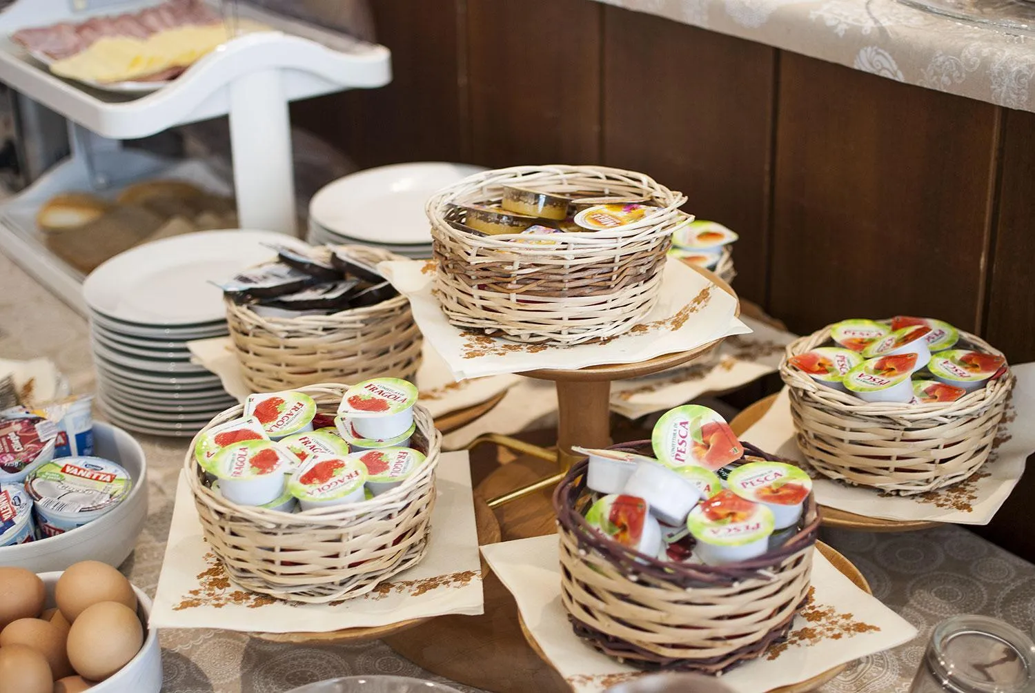 Buffet breakfast in Hotel Italia