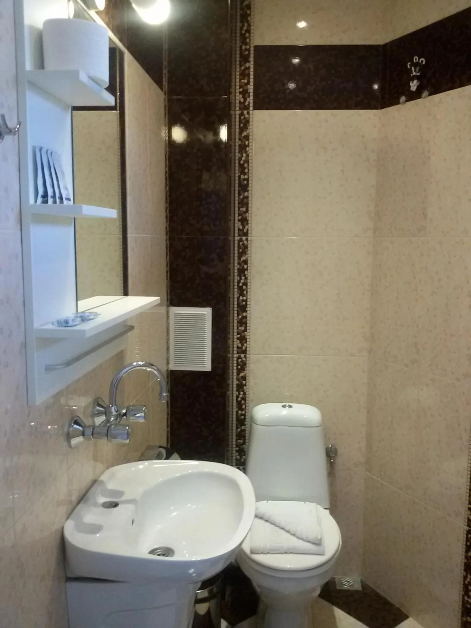Bathroom in Sandanski Peak Guest Rooms