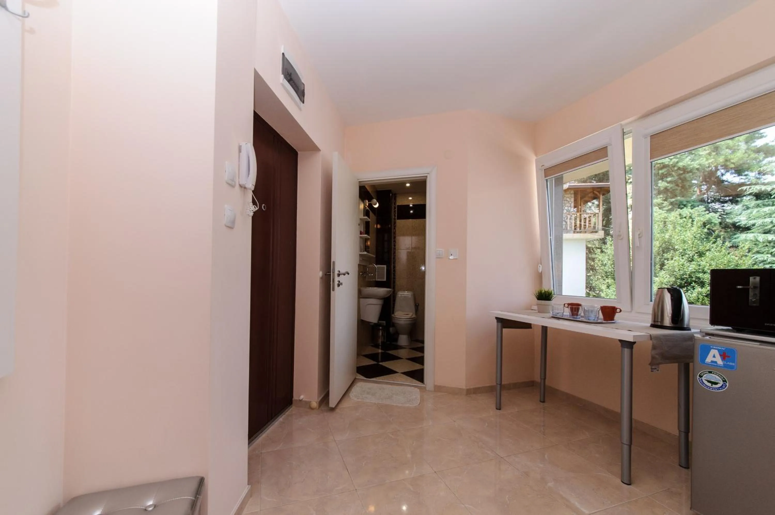Food and drinks in Sandanski Peak Guest Rooms