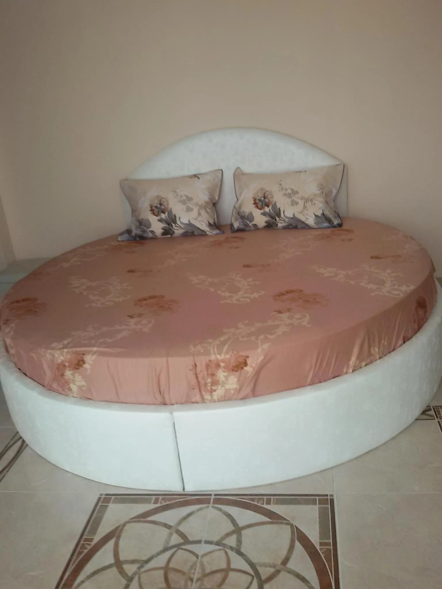 Bed in Sandanski Peak Guest Rooms