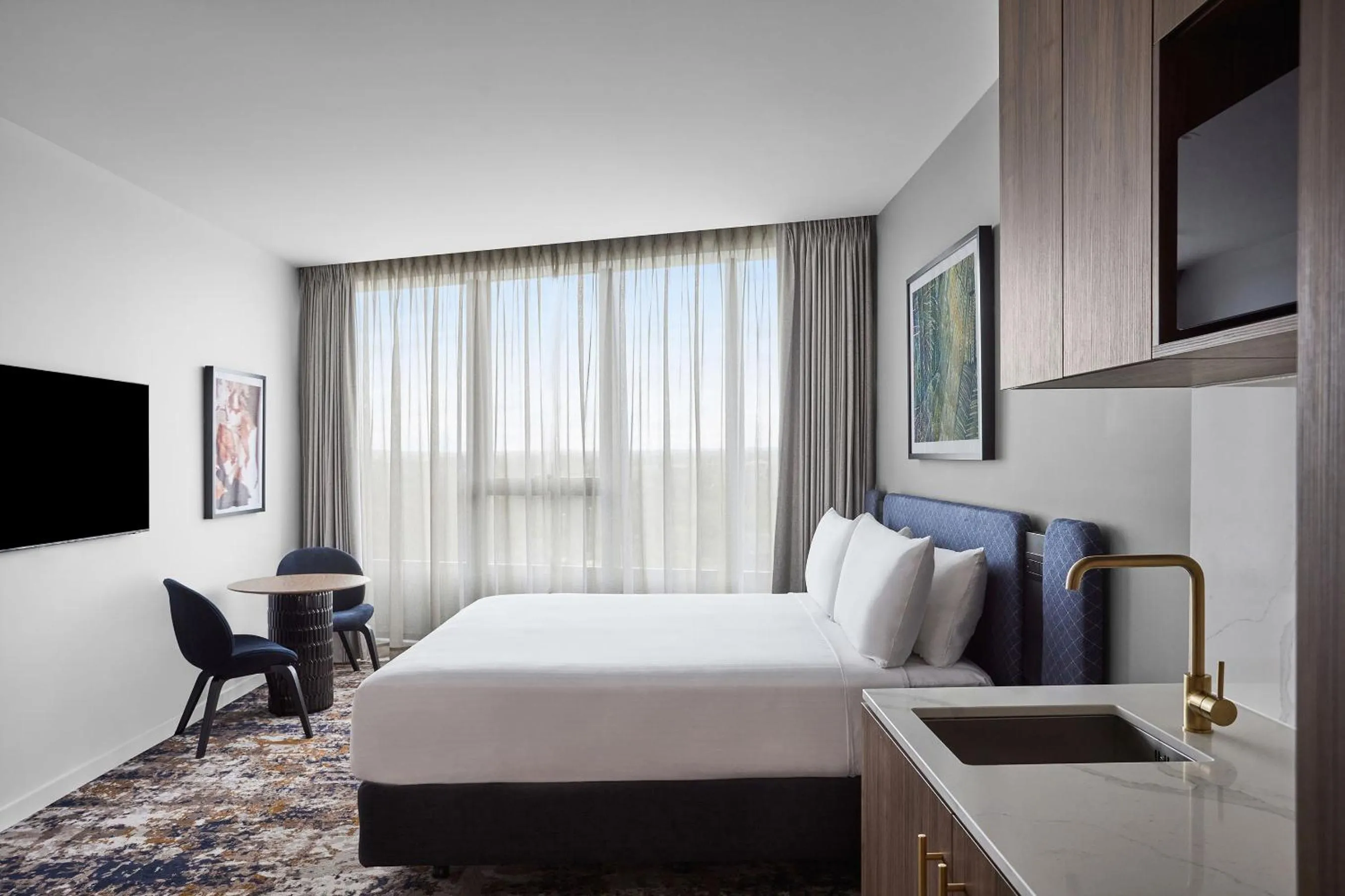 Bed in Adina Apartment Hotel Melbourne, Pentridge