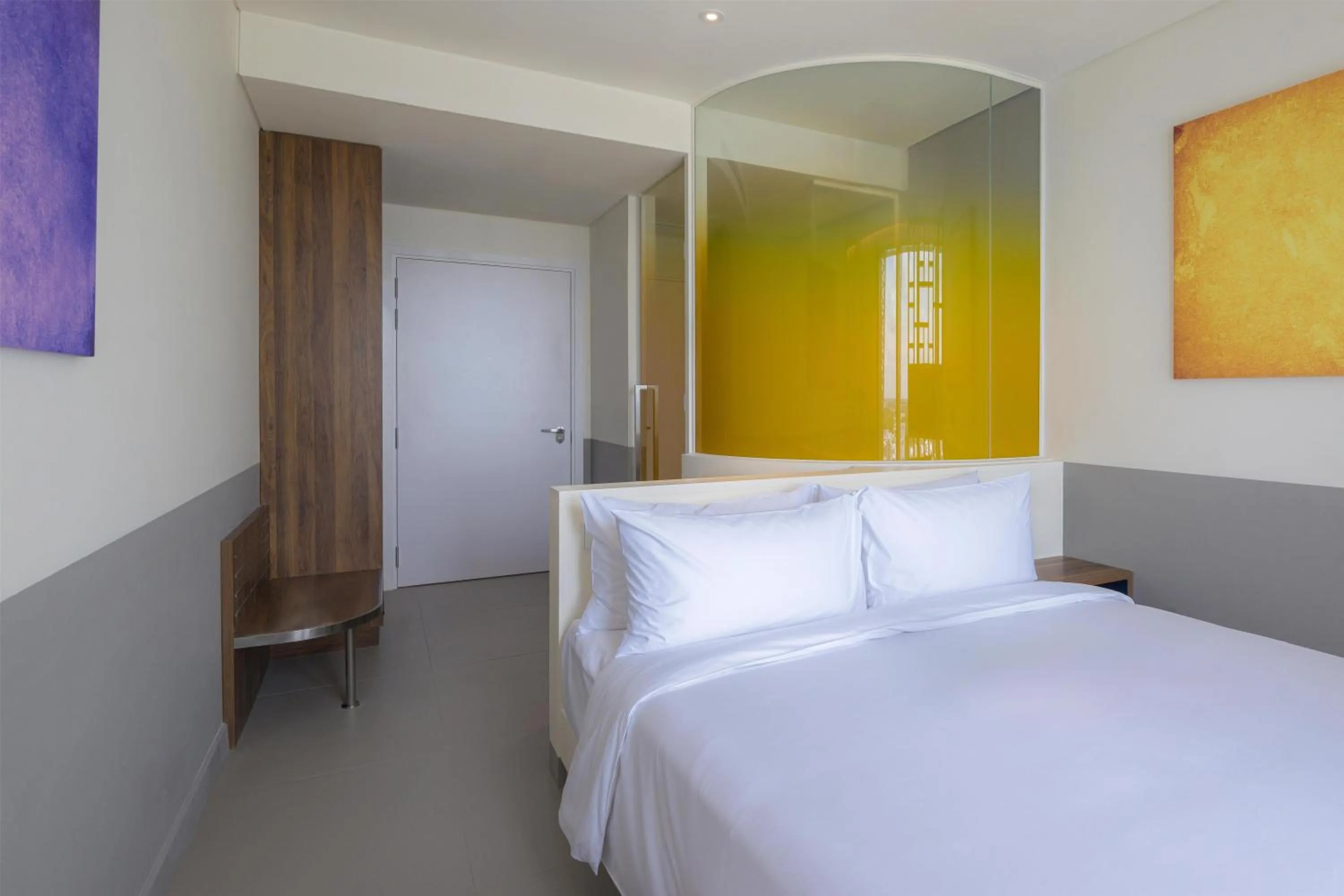 Bed in Wink Danang Centre, Unscripted by Hyatt - 24 Hours stay