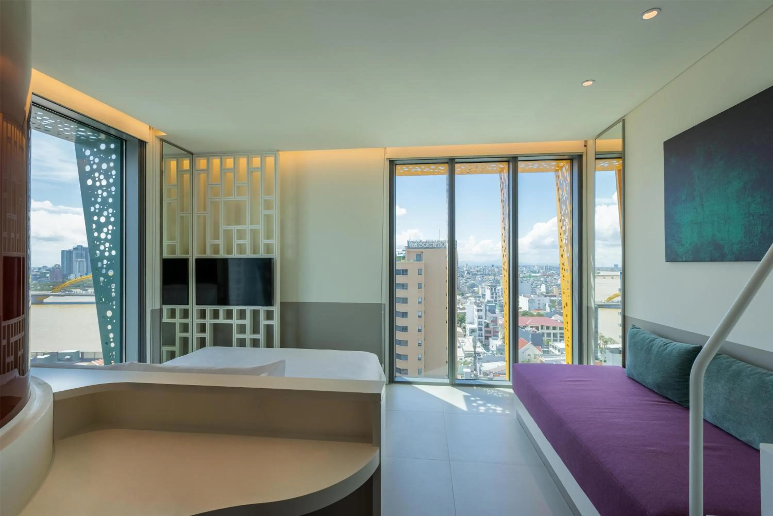 Bedroom, Bed in Wink Danang Centre, Unscripted by Hyatt