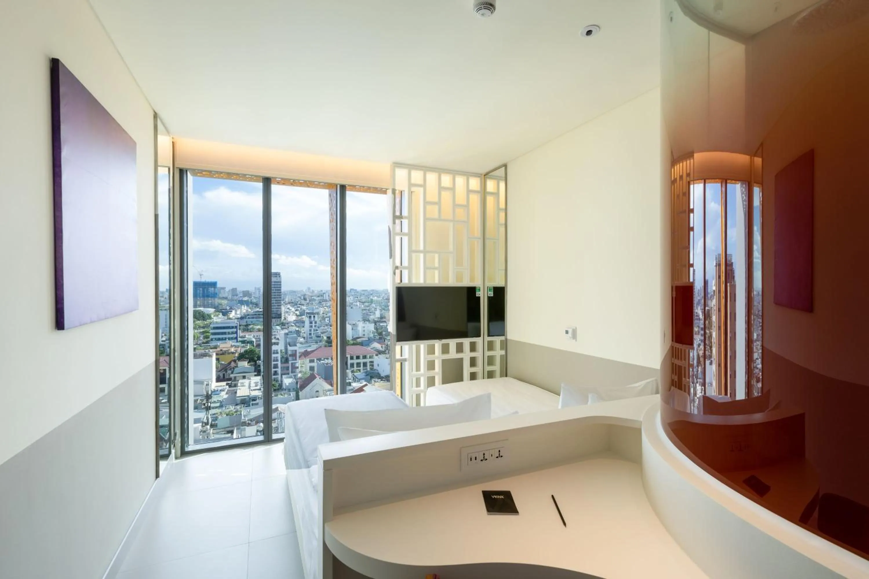 Bed in Wink Hotel Danang Centre - 24hrs Stay