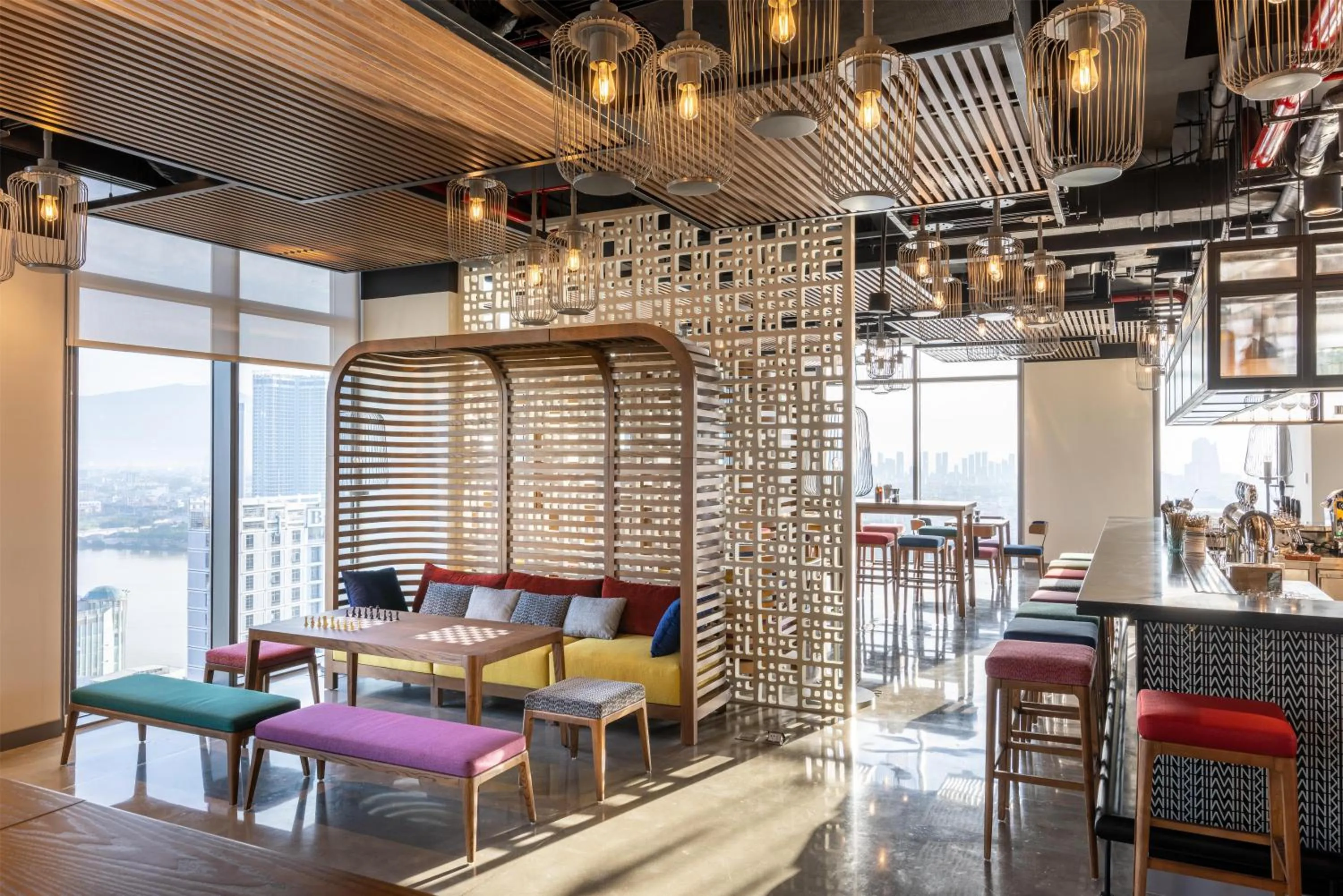 Lounge or bar in Wink Danang Centre, Unscripted by Hyatt