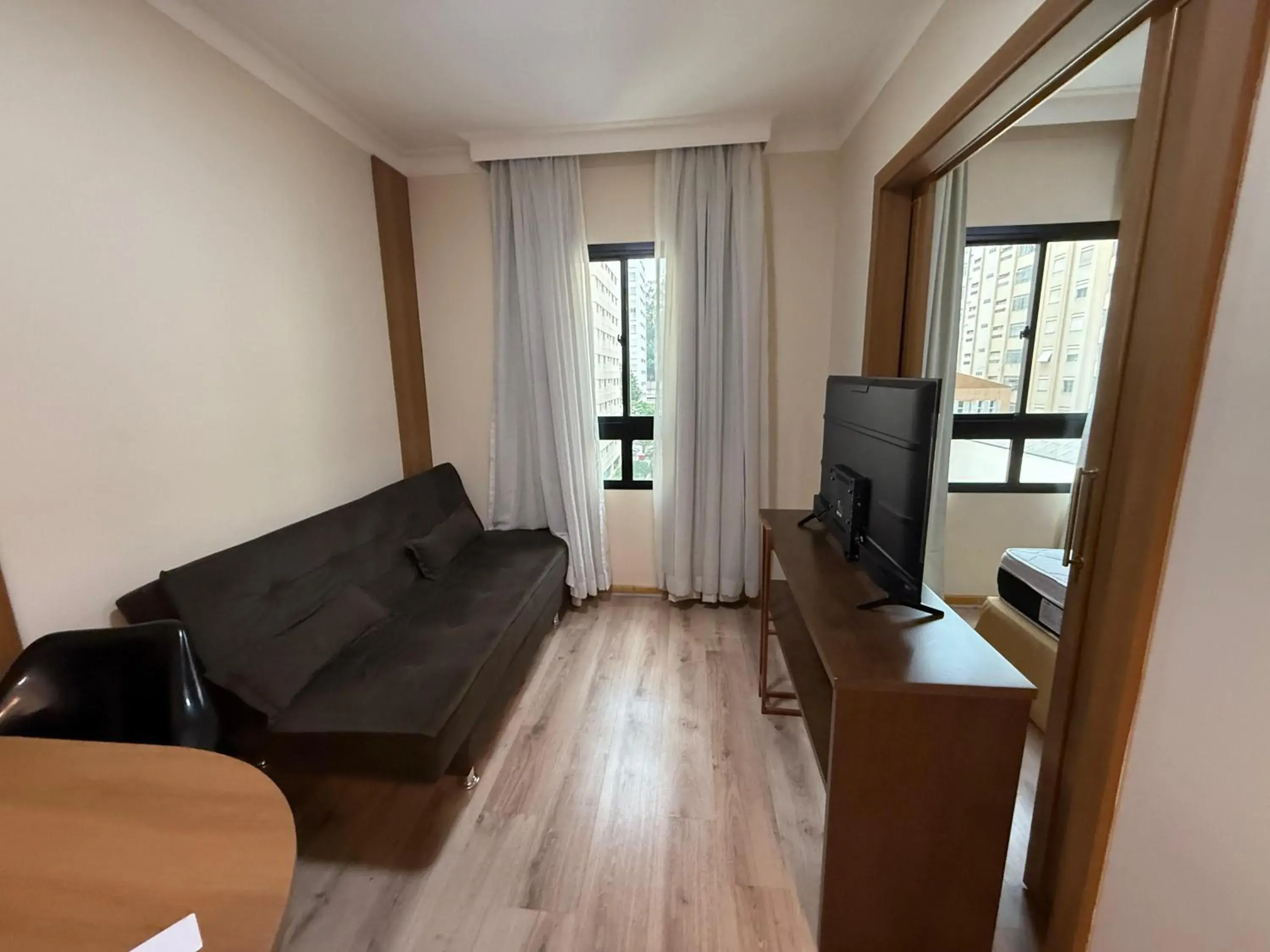 Deluxe Apartment in Comfort Flat Pinheiros em Hotel 4,5 estrelas Deluxe Apartment in Comfort Flat Pinheiros em Hotel 4,5 estrelas