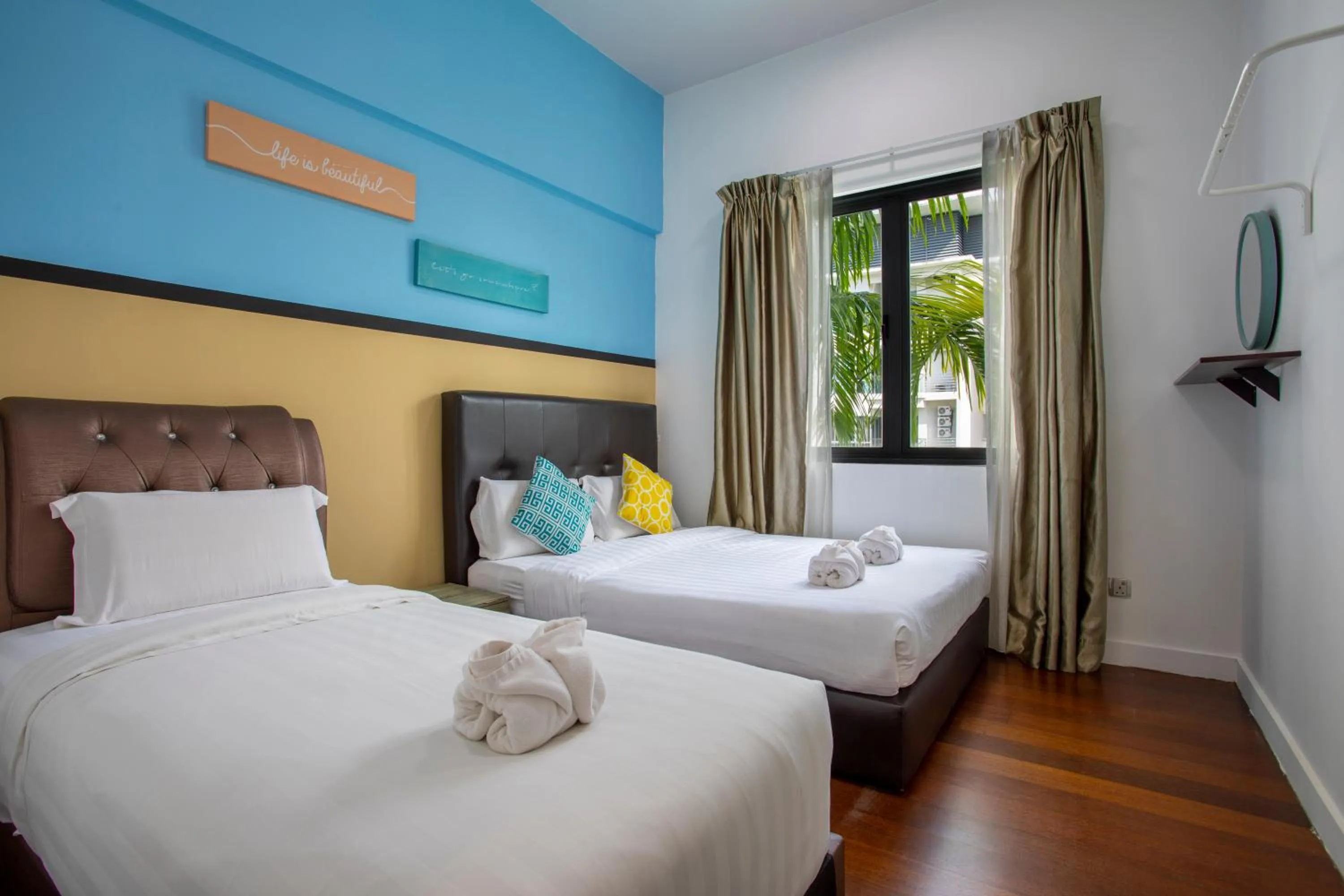 Bed in AJ Suites @ Loft Imago KK