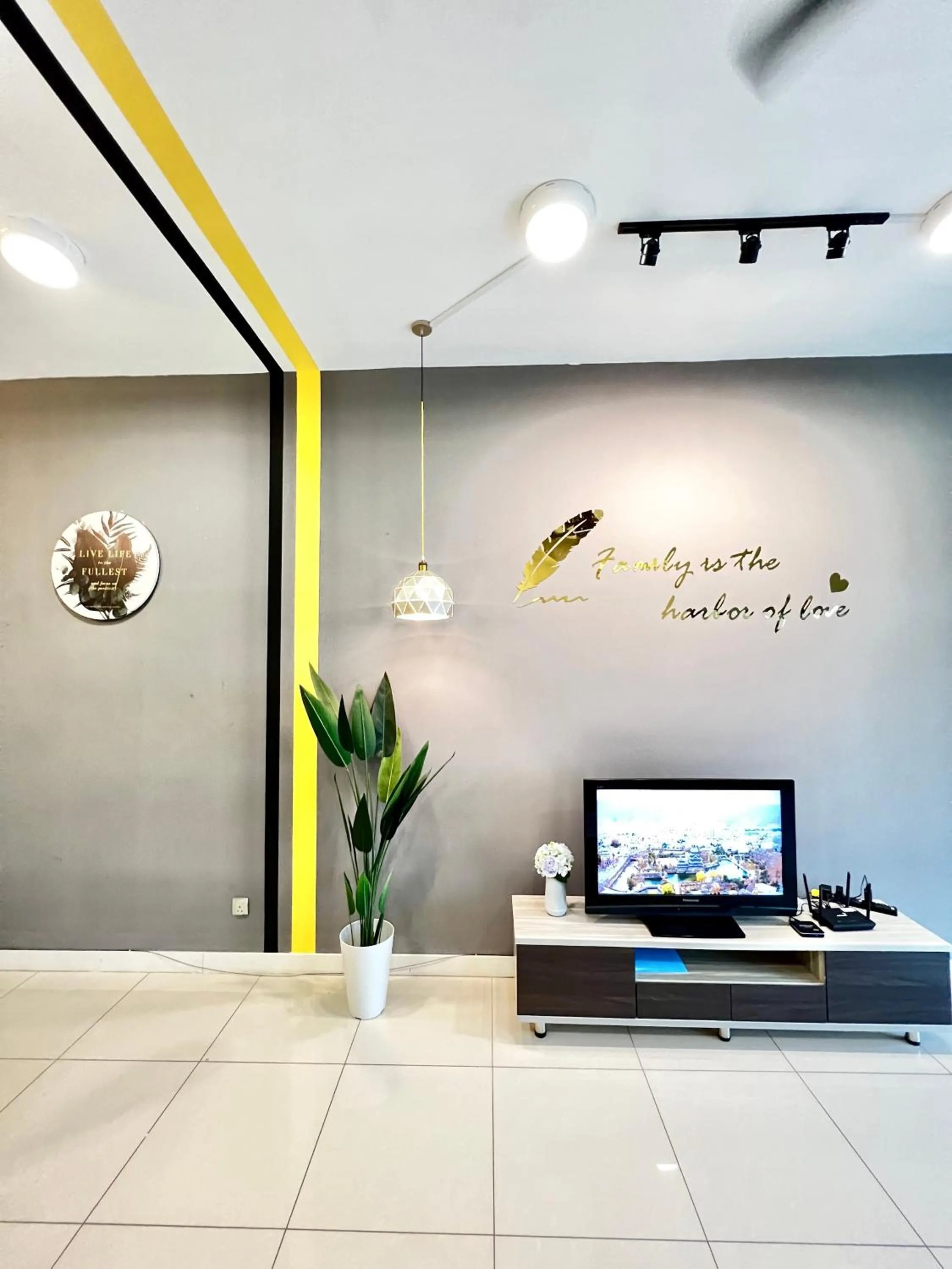 TV and multimedia in AJ Suites @ Loft Imago KK