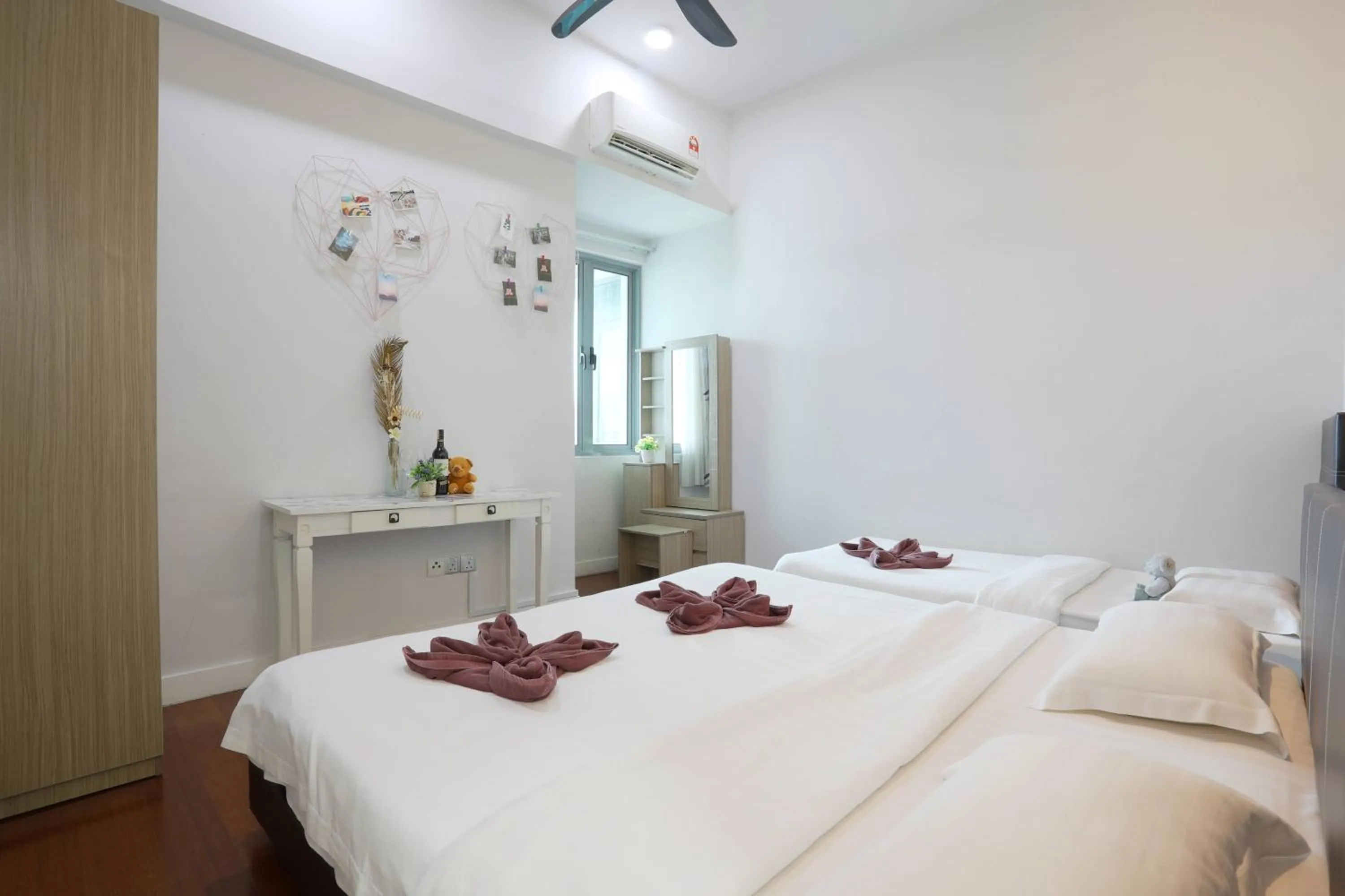 Bedroom, Bed in AJ Suites @ Loft Imago KK