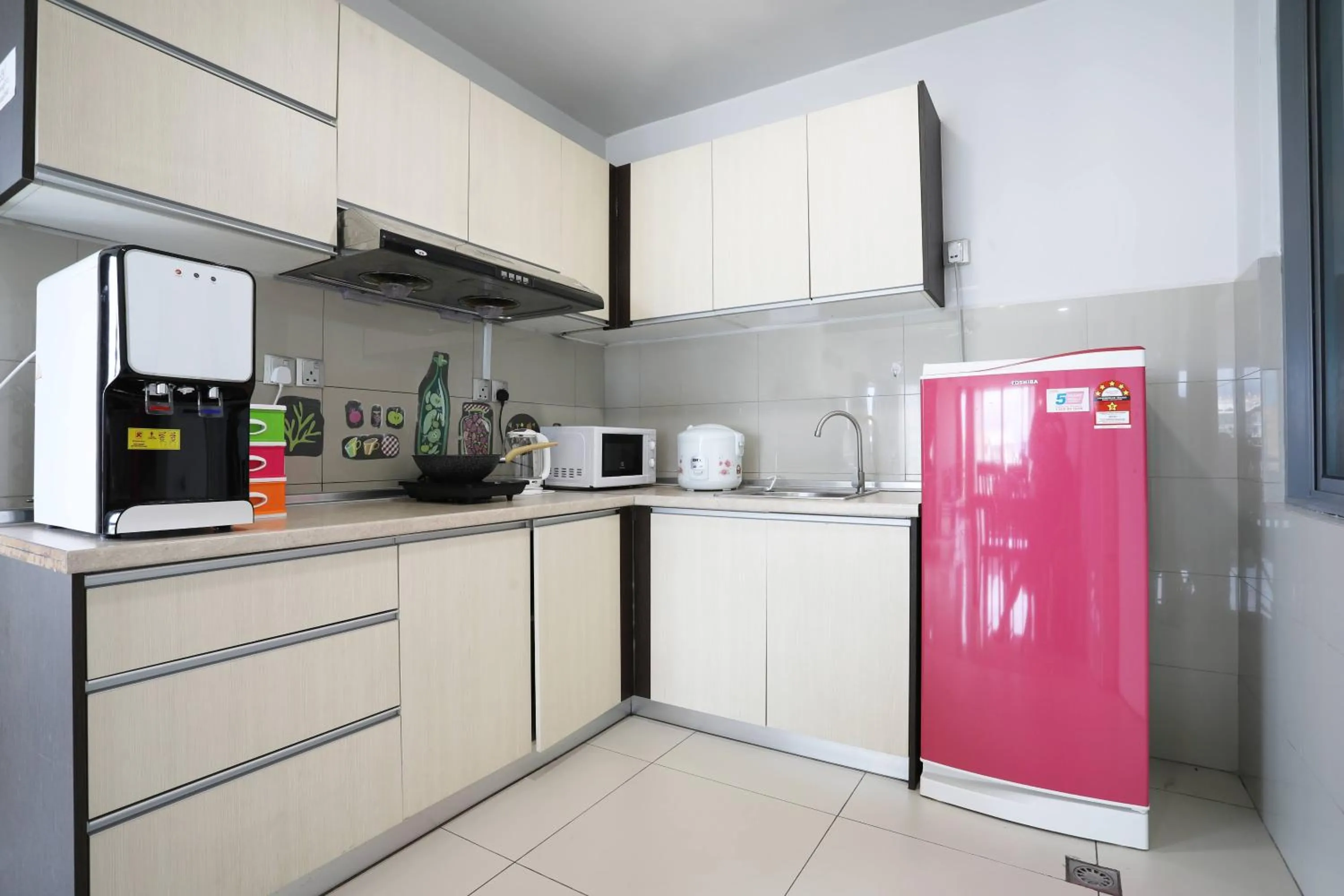 Kitchen or kitchenette in AJ Suites @ Loft Imago KK
