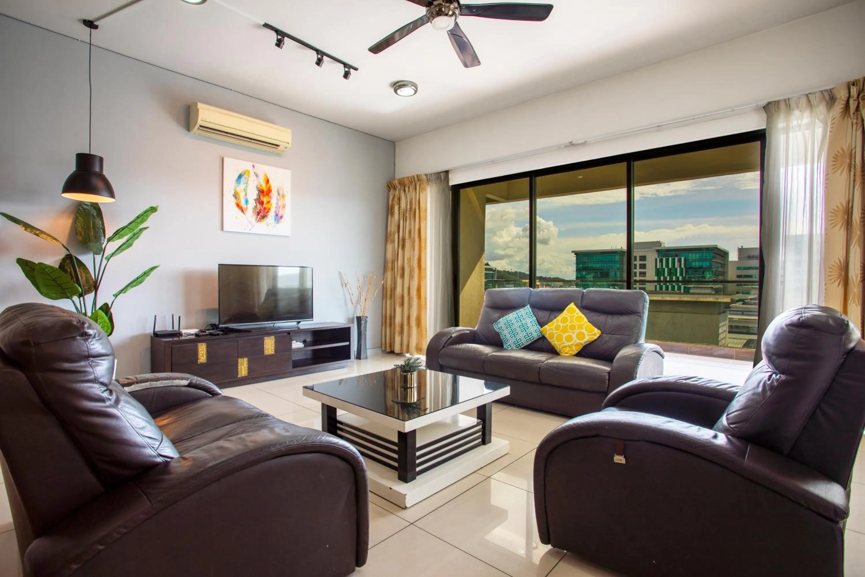 TV and multimedia in AJ Suites @ Loft Imago KK